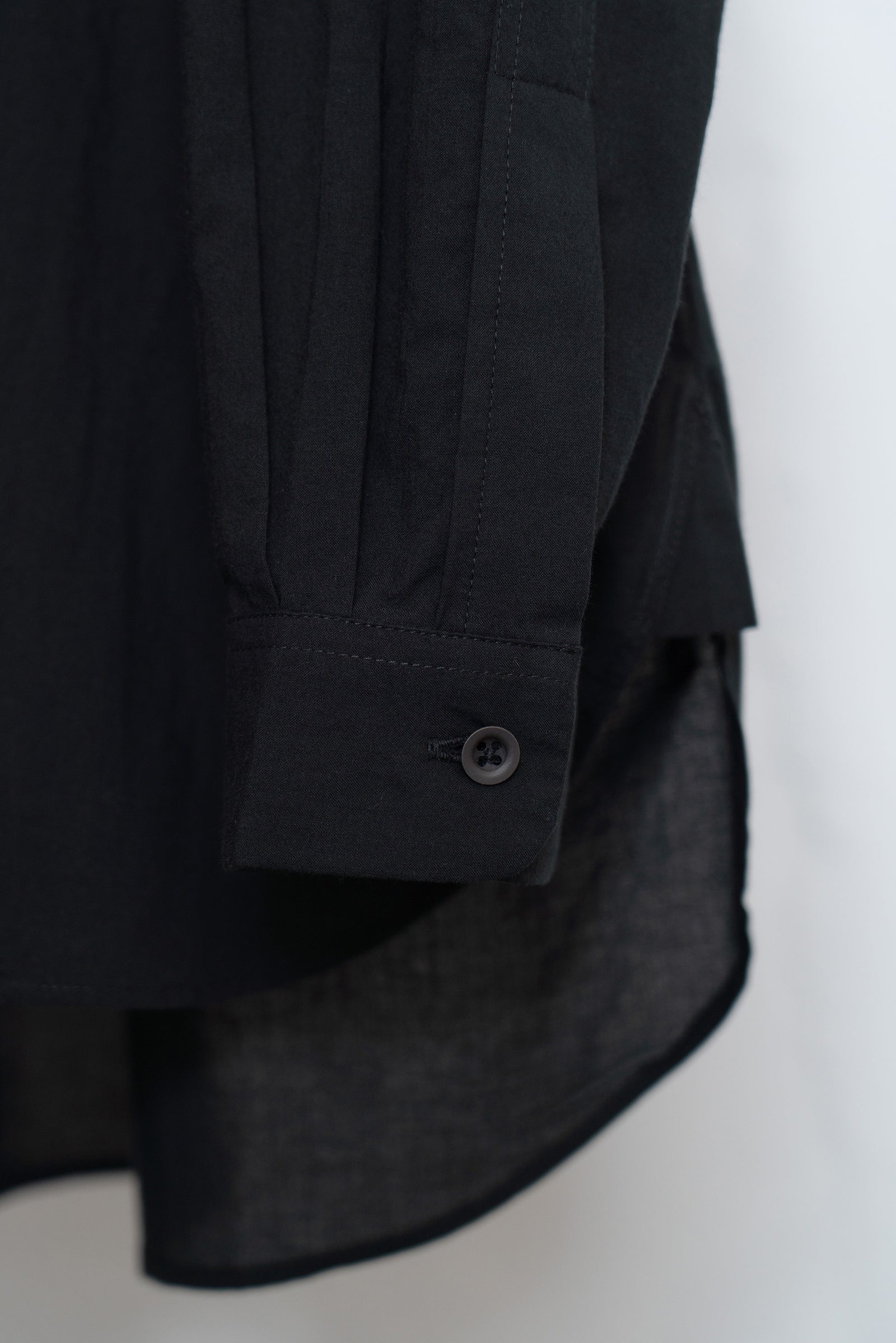 The Tailor 's Shirt - Black