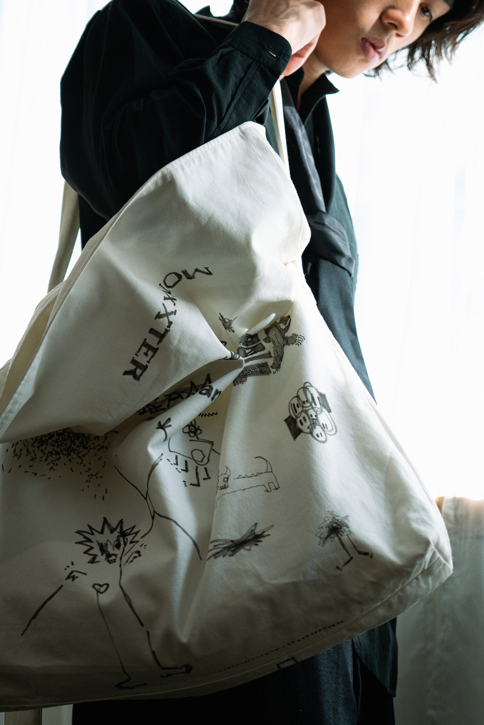 The Messenger - Hand Painted by Benson Koo