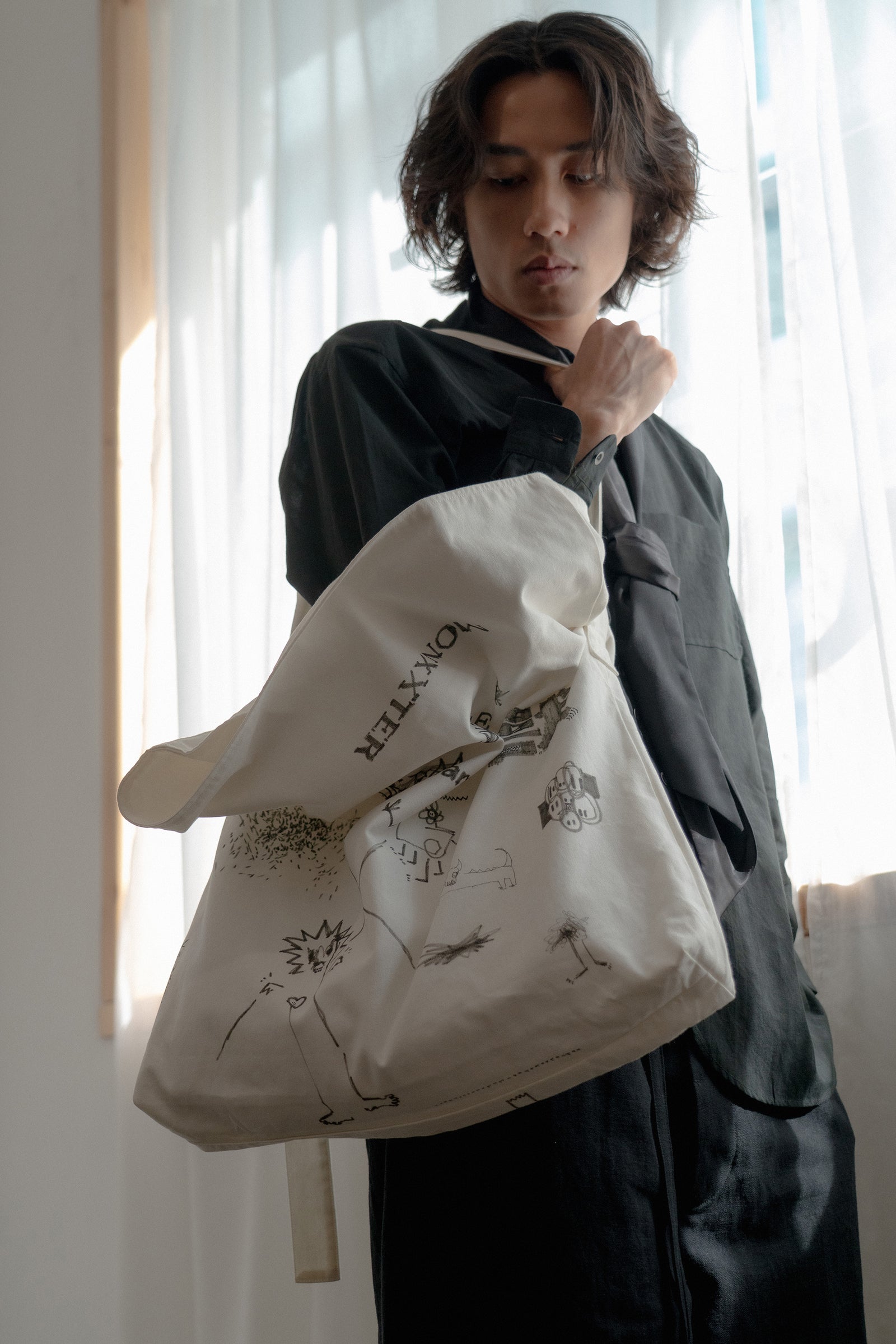 The Messenger - Hand Painted by Benson Koo