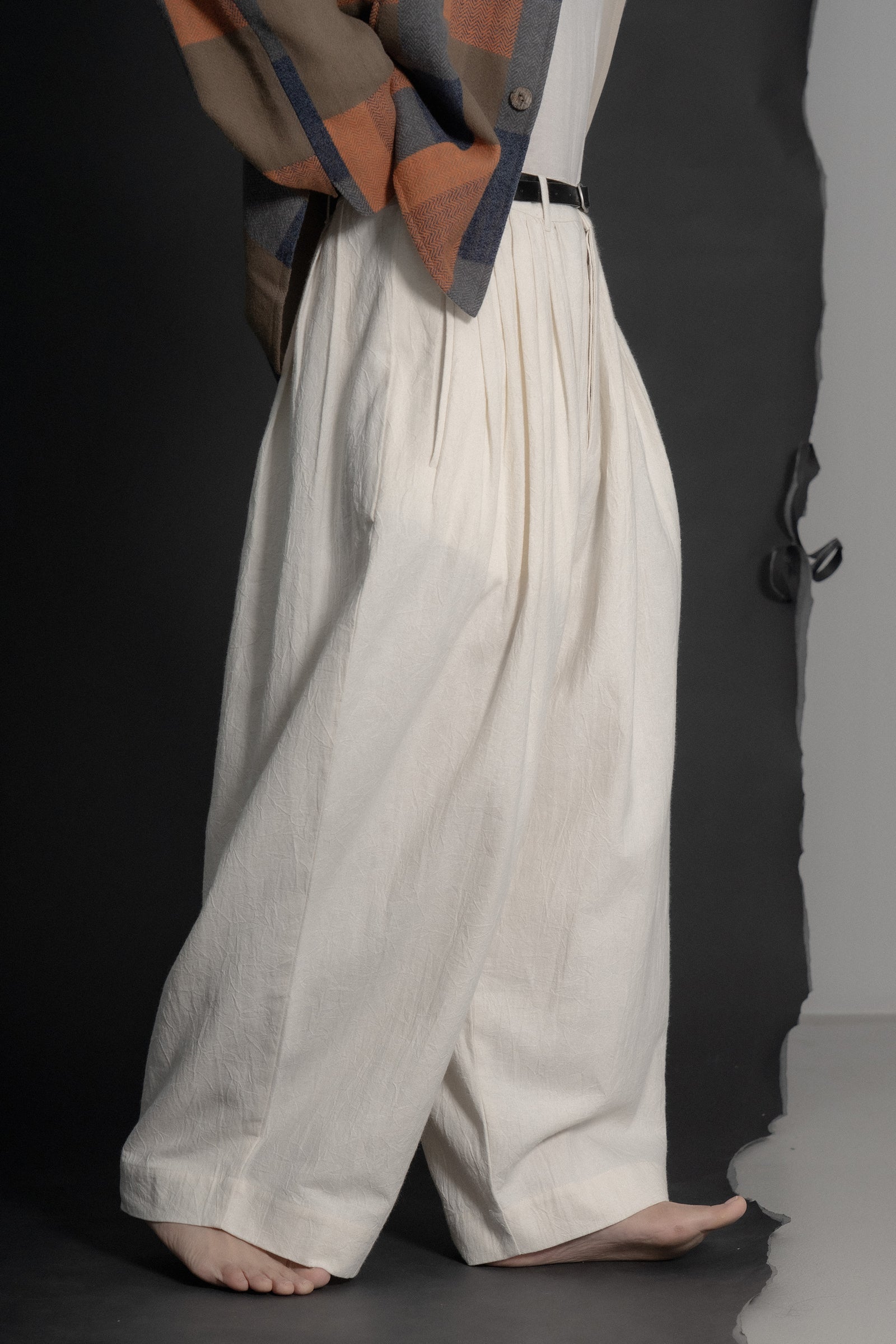 The Pleaty Trousers - White