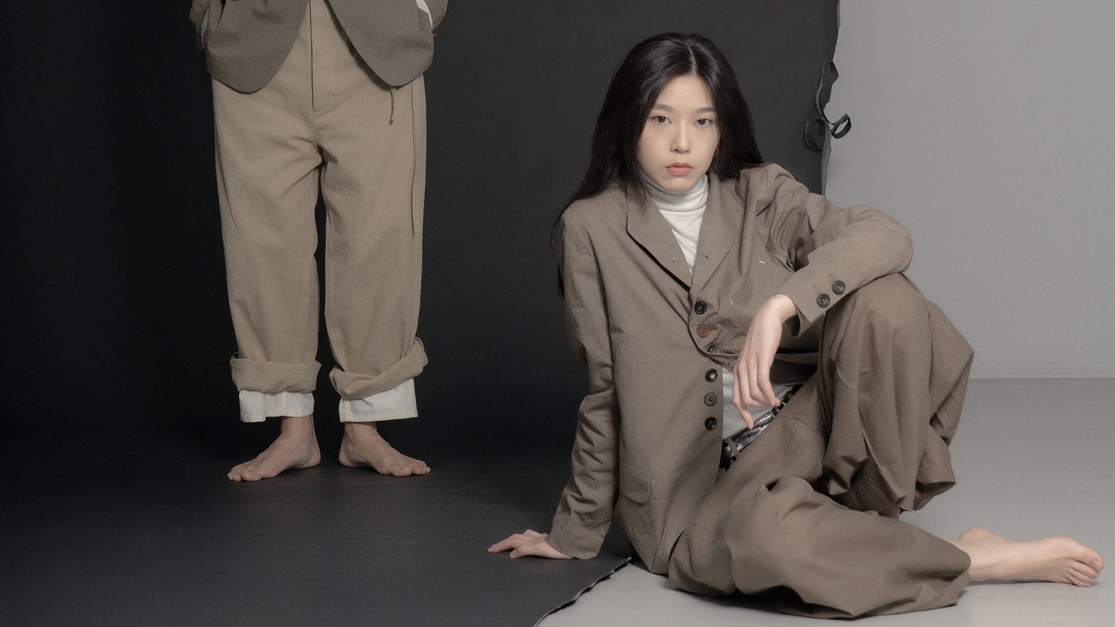 The Pleaty Trousers - Khaki