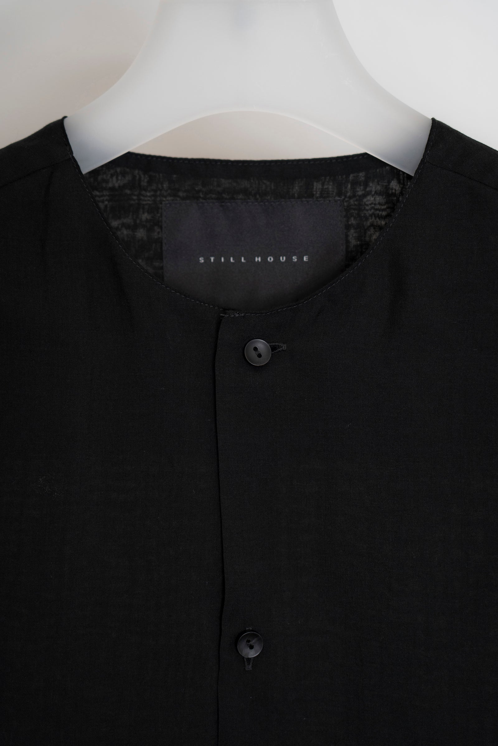 The Collarless Shirt - Black
