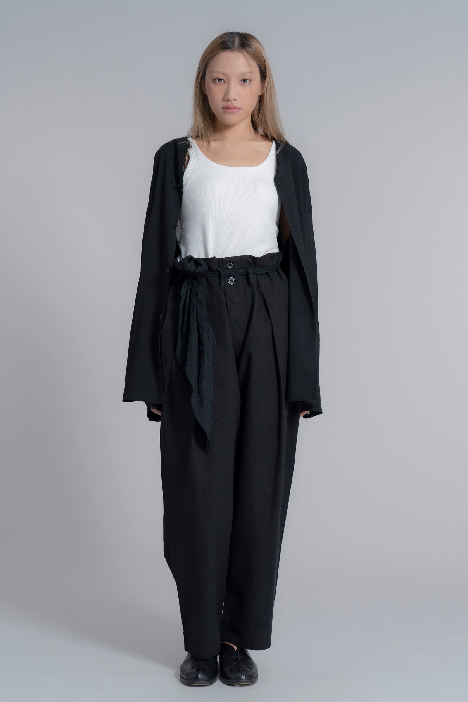 The Collarless Shirt - Black