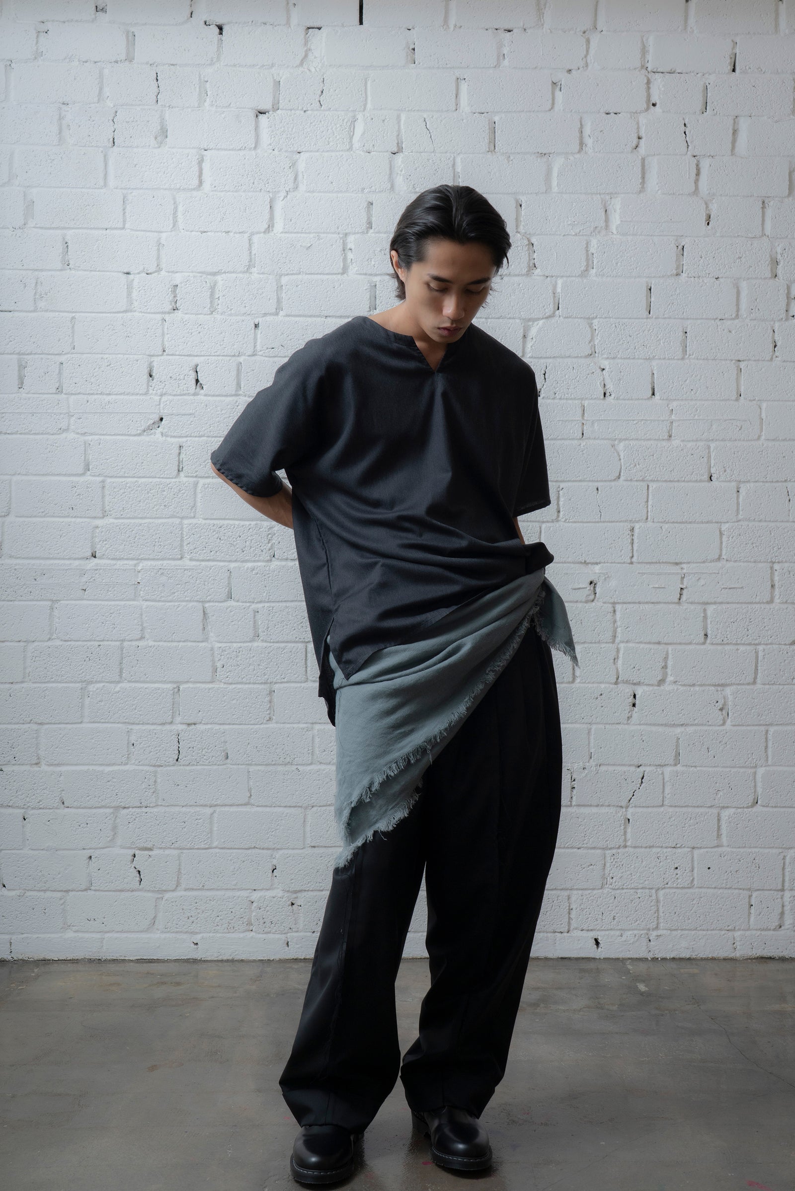 The Split Neck Top - Charcoal