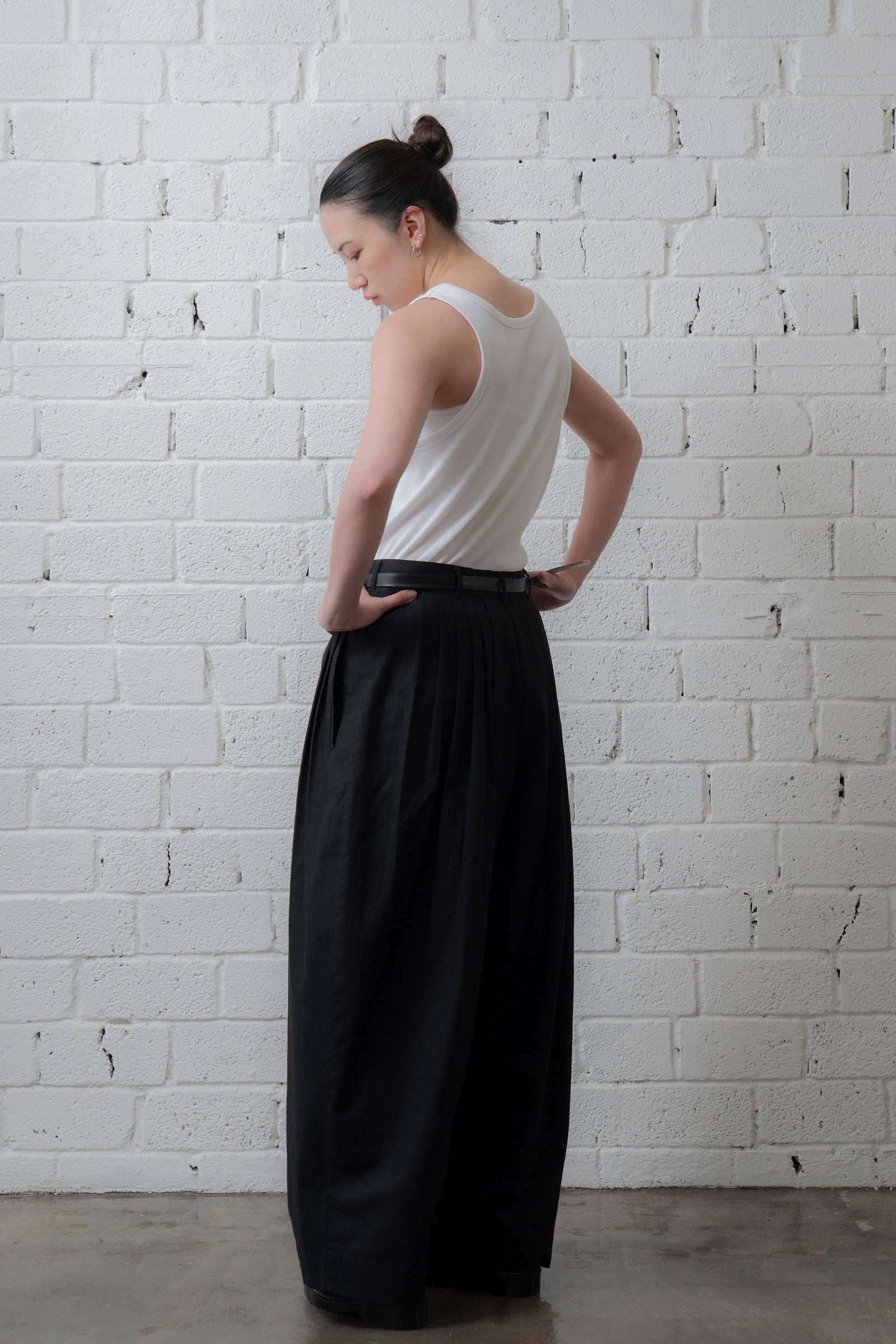 The Pleaty Trousers - Black