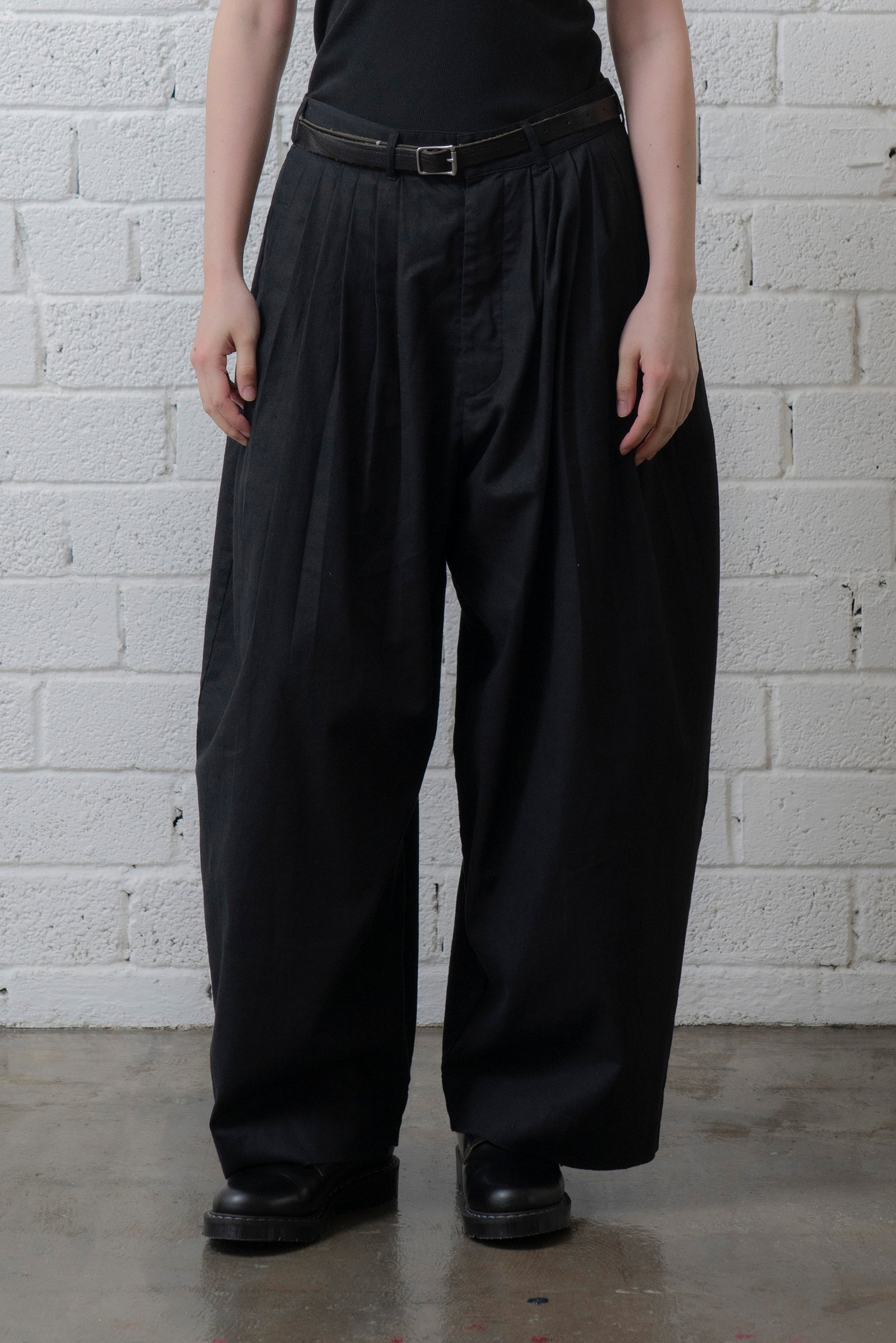 The Pleaty Trousers - Black