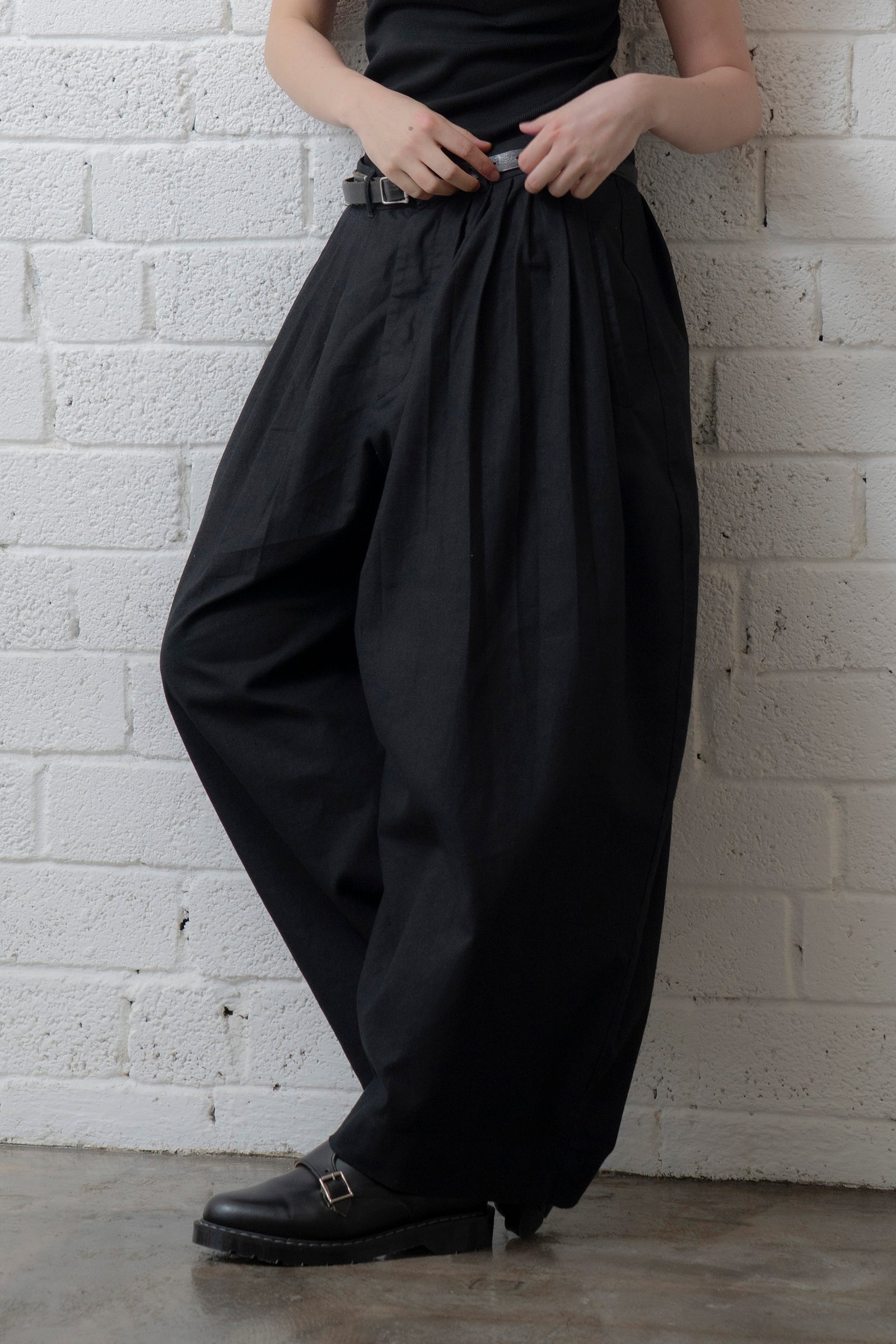 The Pleaty Trousers - Black