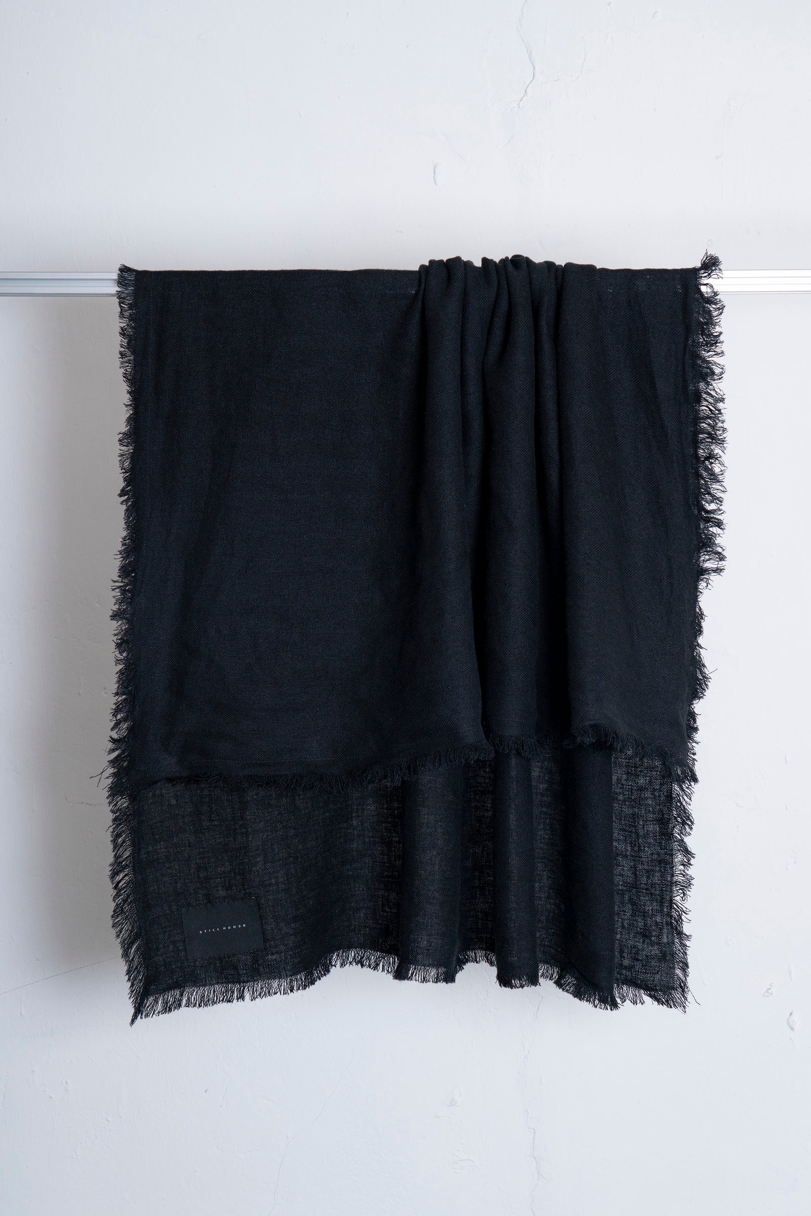 The Linen Scarf - Black