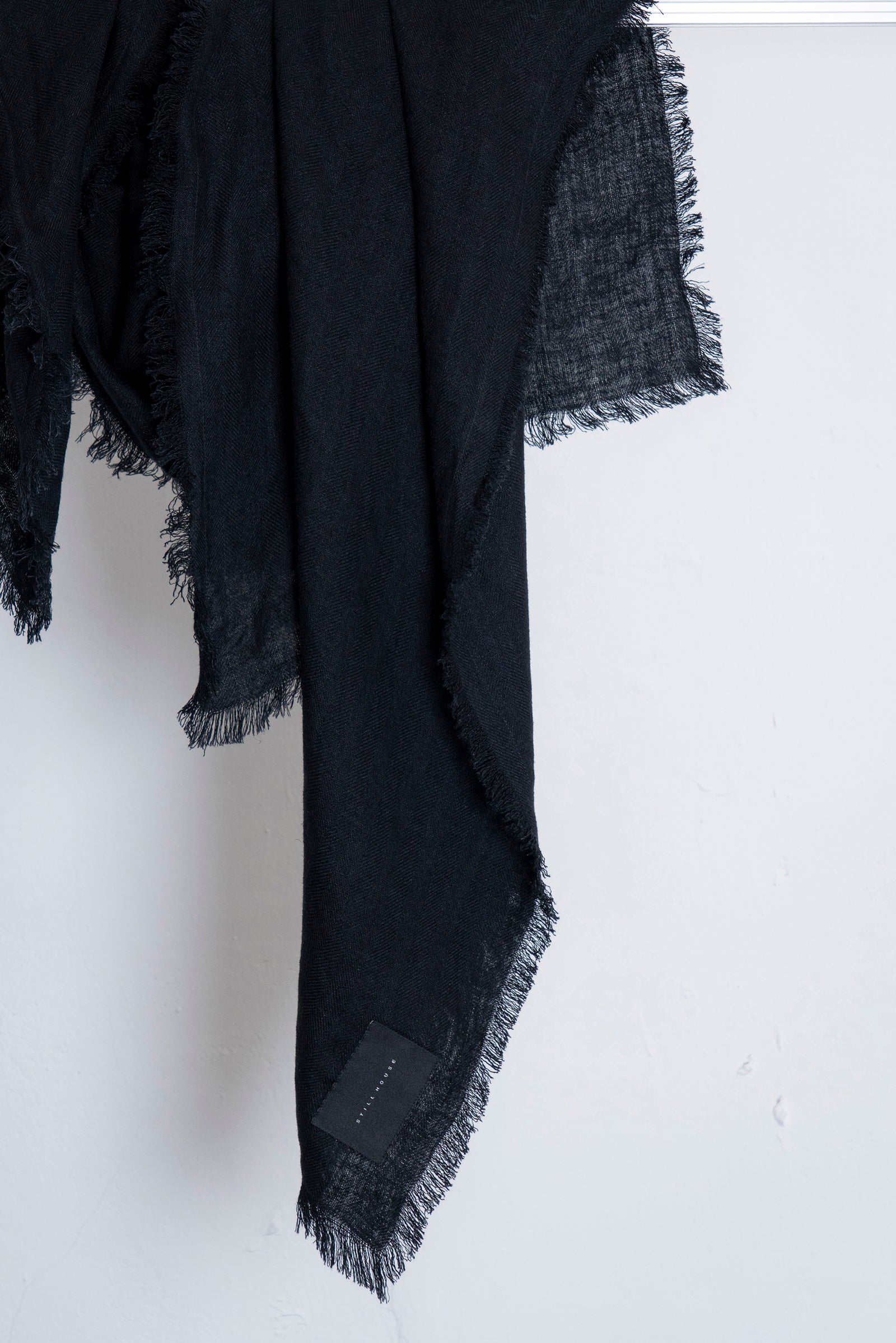 The Linen Scarf - Black