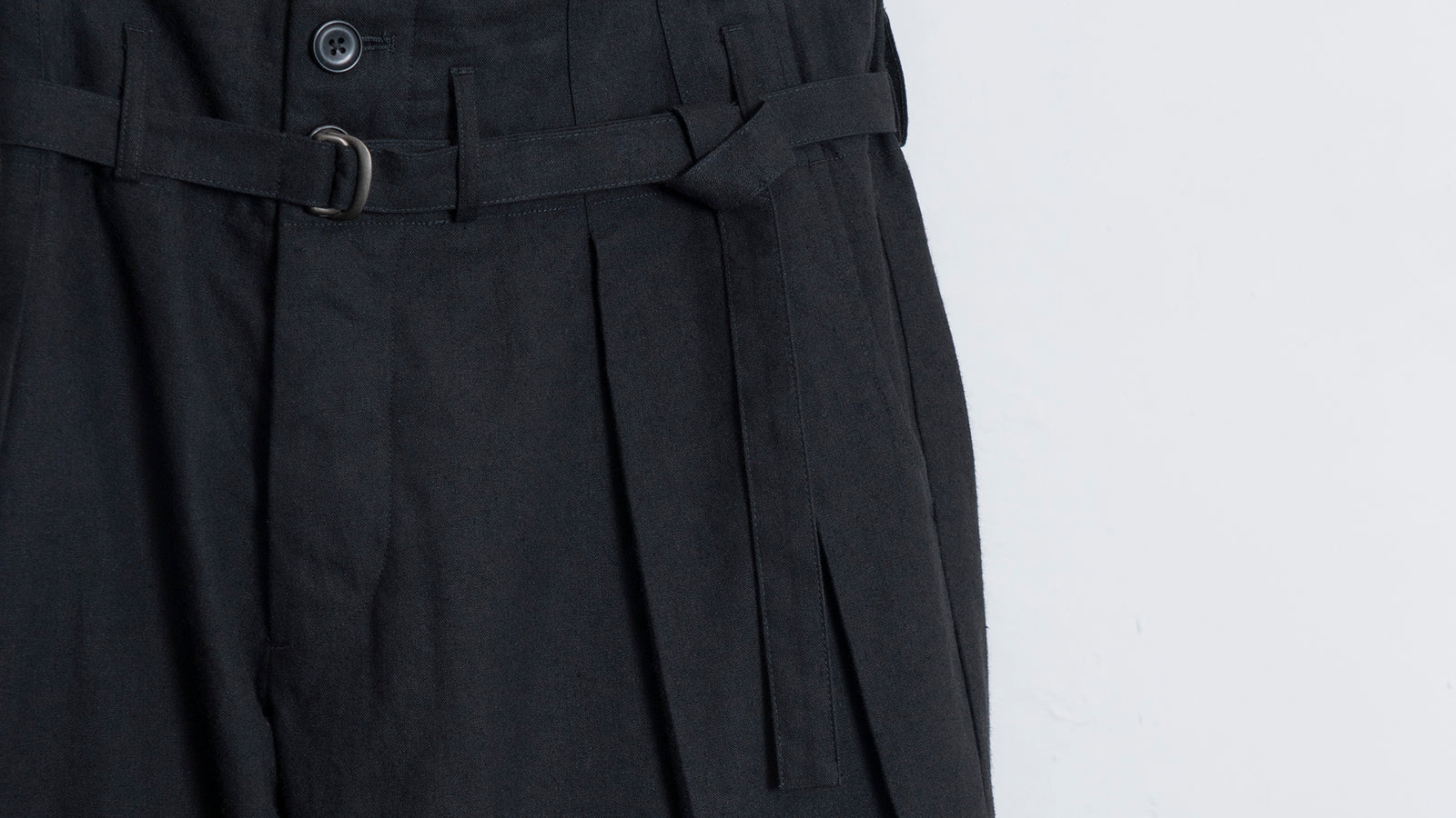 The Belted Hollywood Trousers - Black