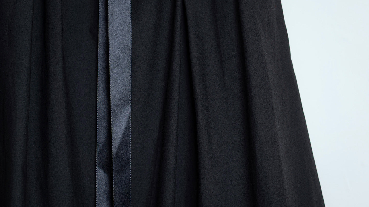 The Ribbon Skirt - Black