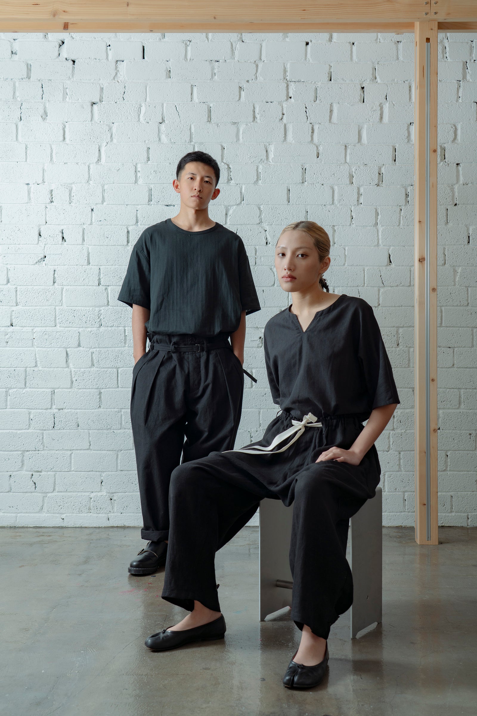 The Belted Hollywood Trousers - Black