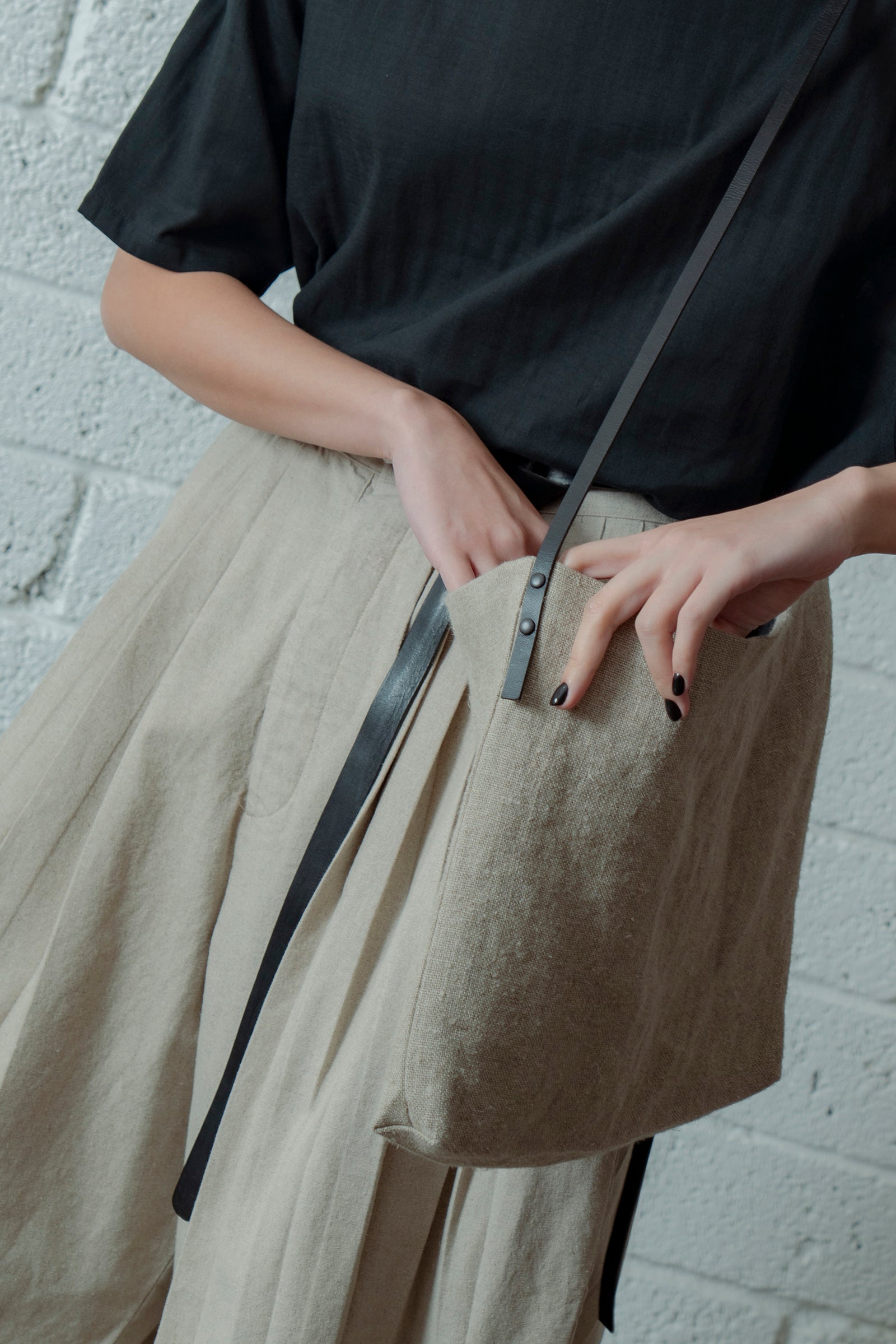 The Tinker 's Pouch - Ecru