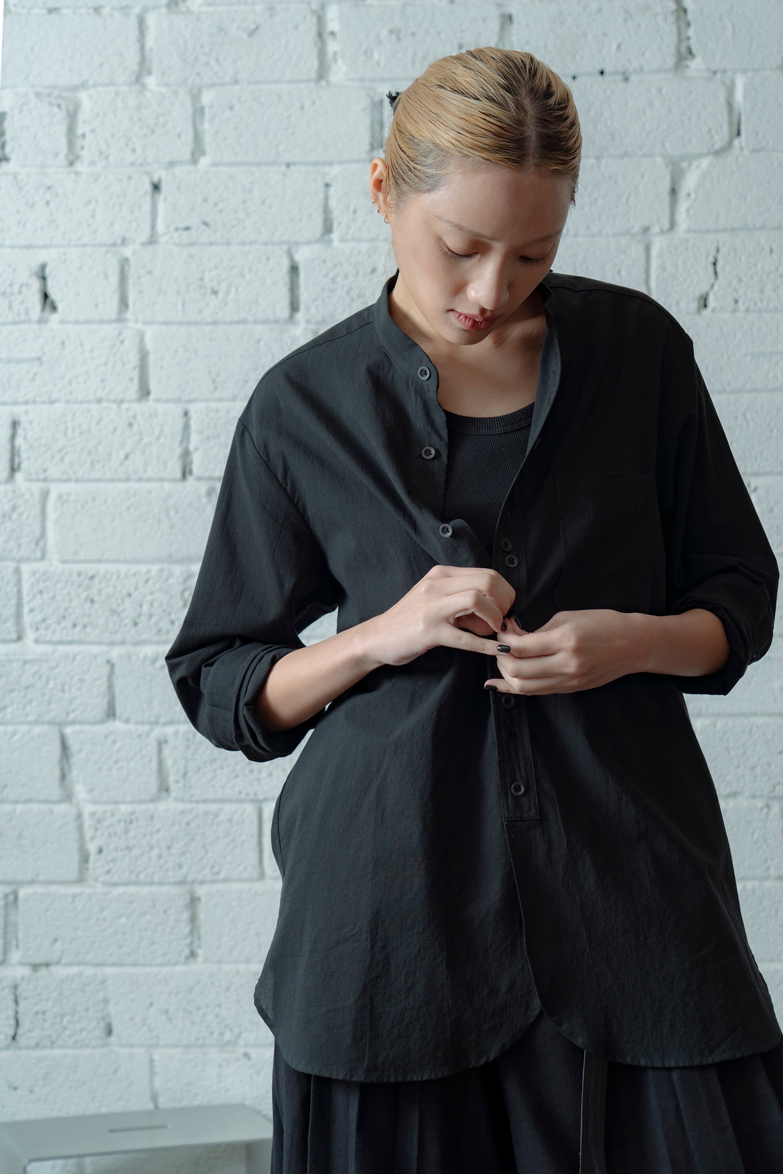The Tailor 's Shirt - Black