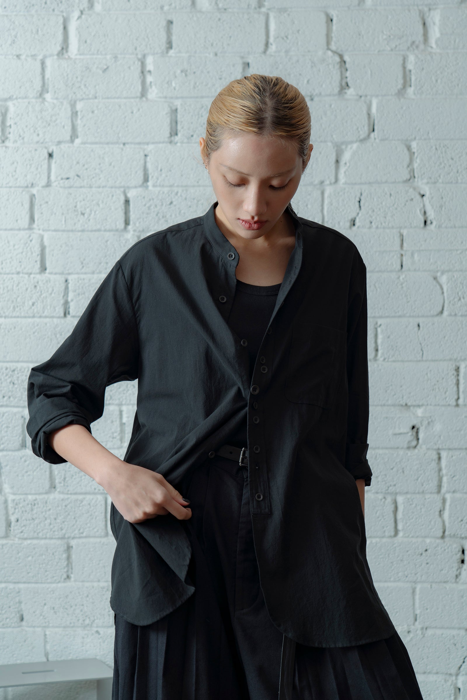 The Tailor 's Shirt - Black
