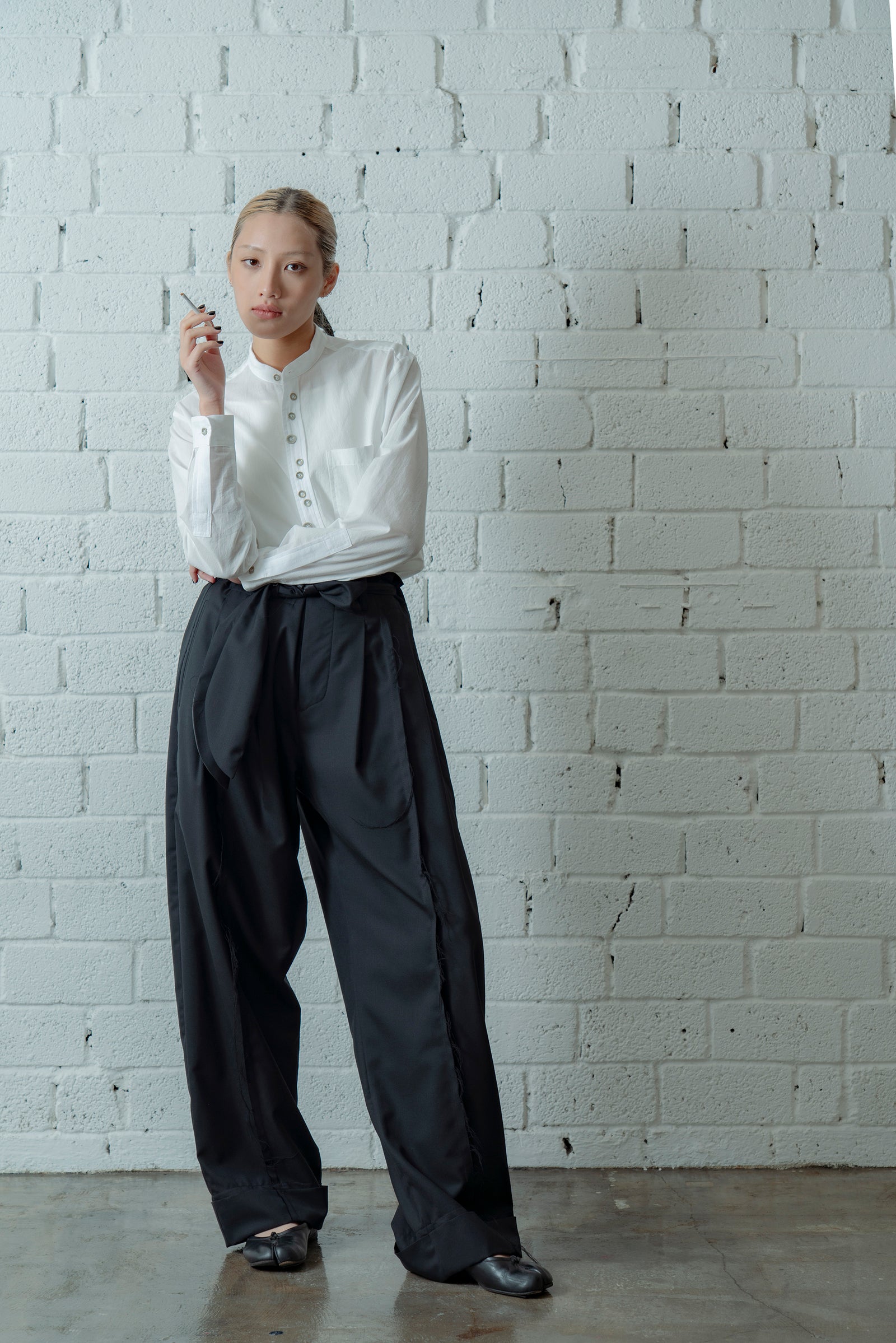 The Frayed Trousers - Black