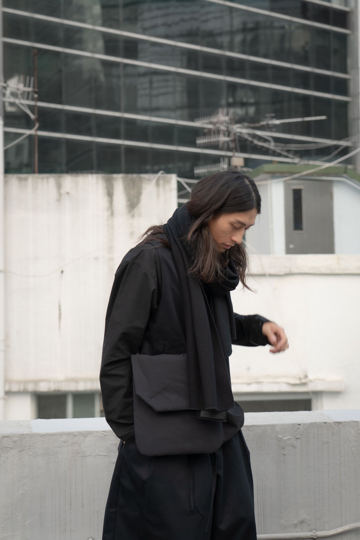 The Padded Pouch Bag- Black