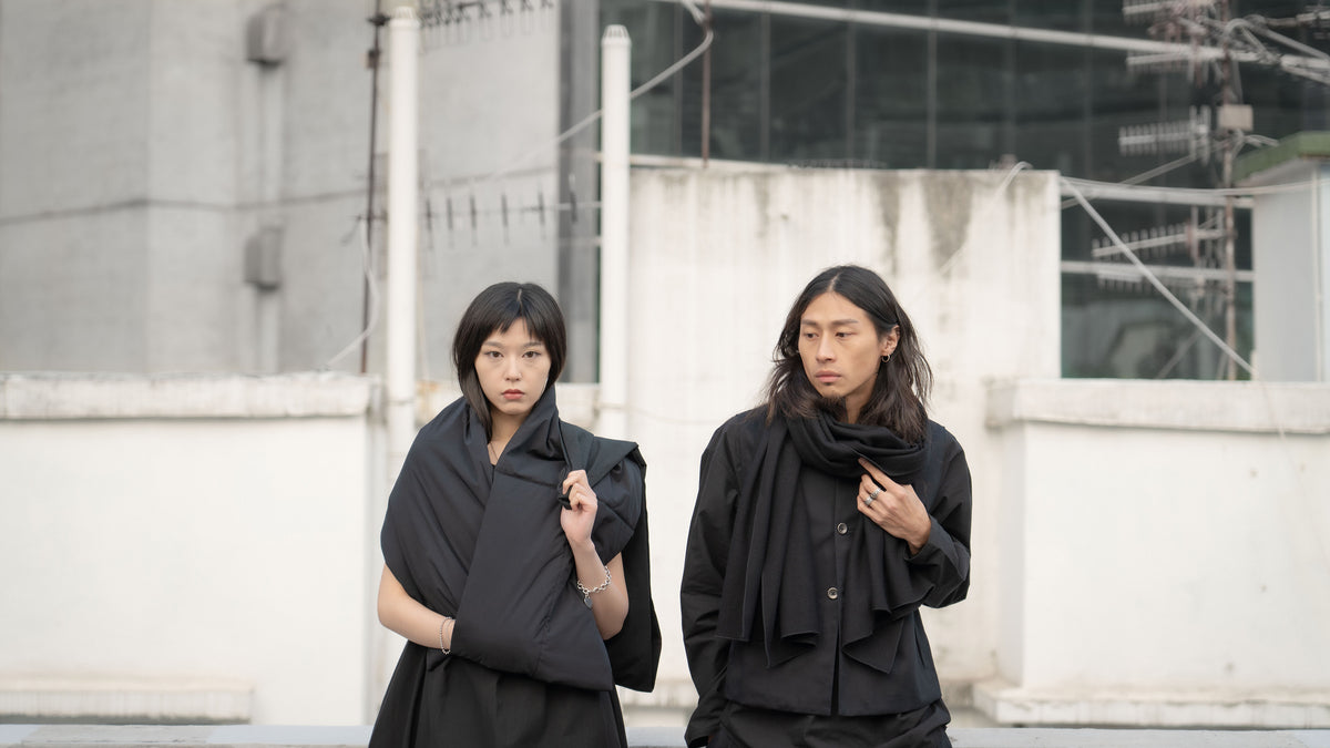 The Quilted Scarf - Black