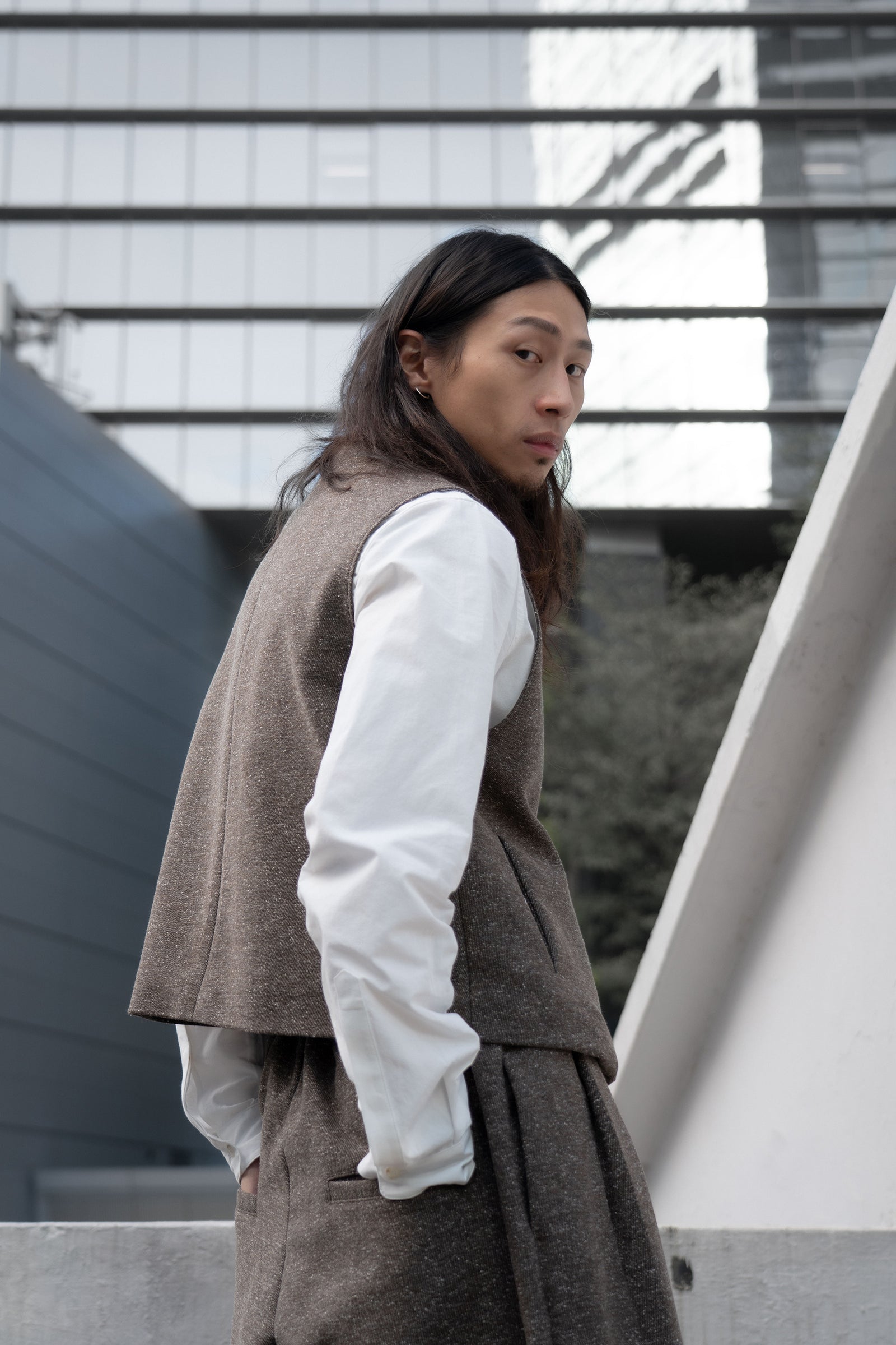 The Gardener Vest - Dark Roasted Coffee