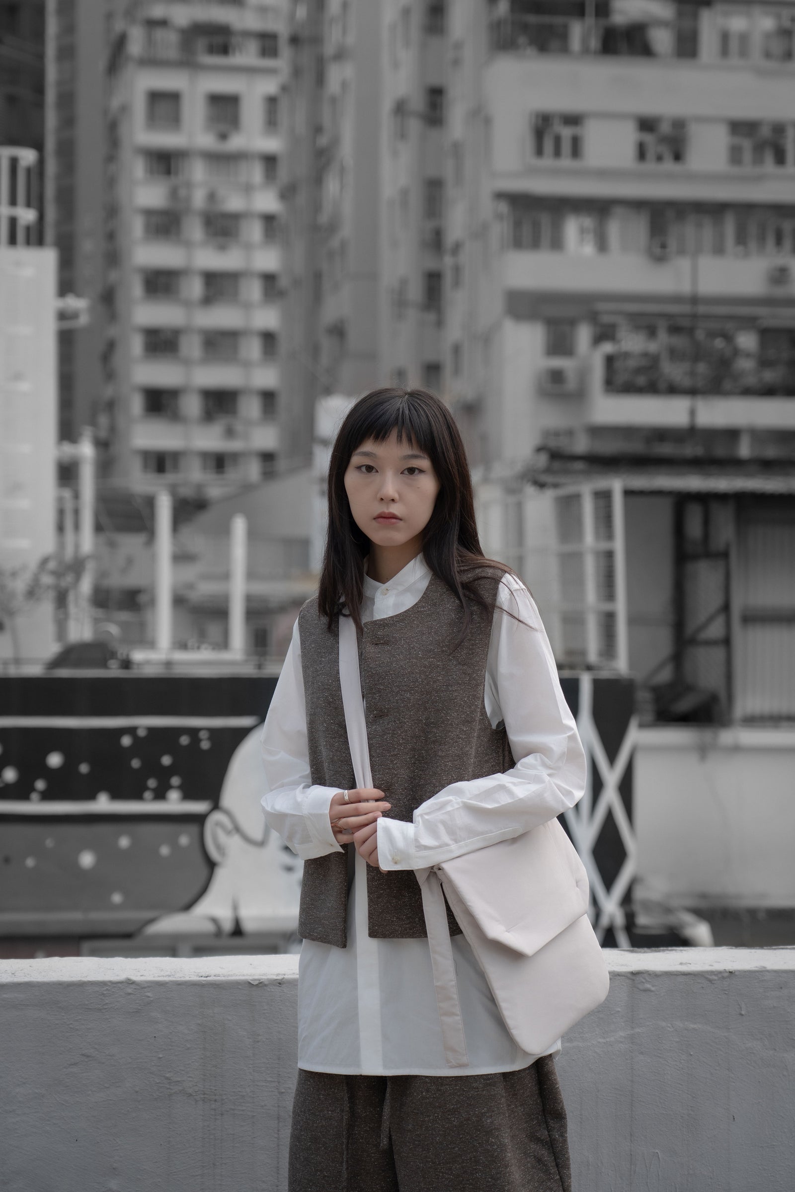 The Padded Pouch Bag- Beige