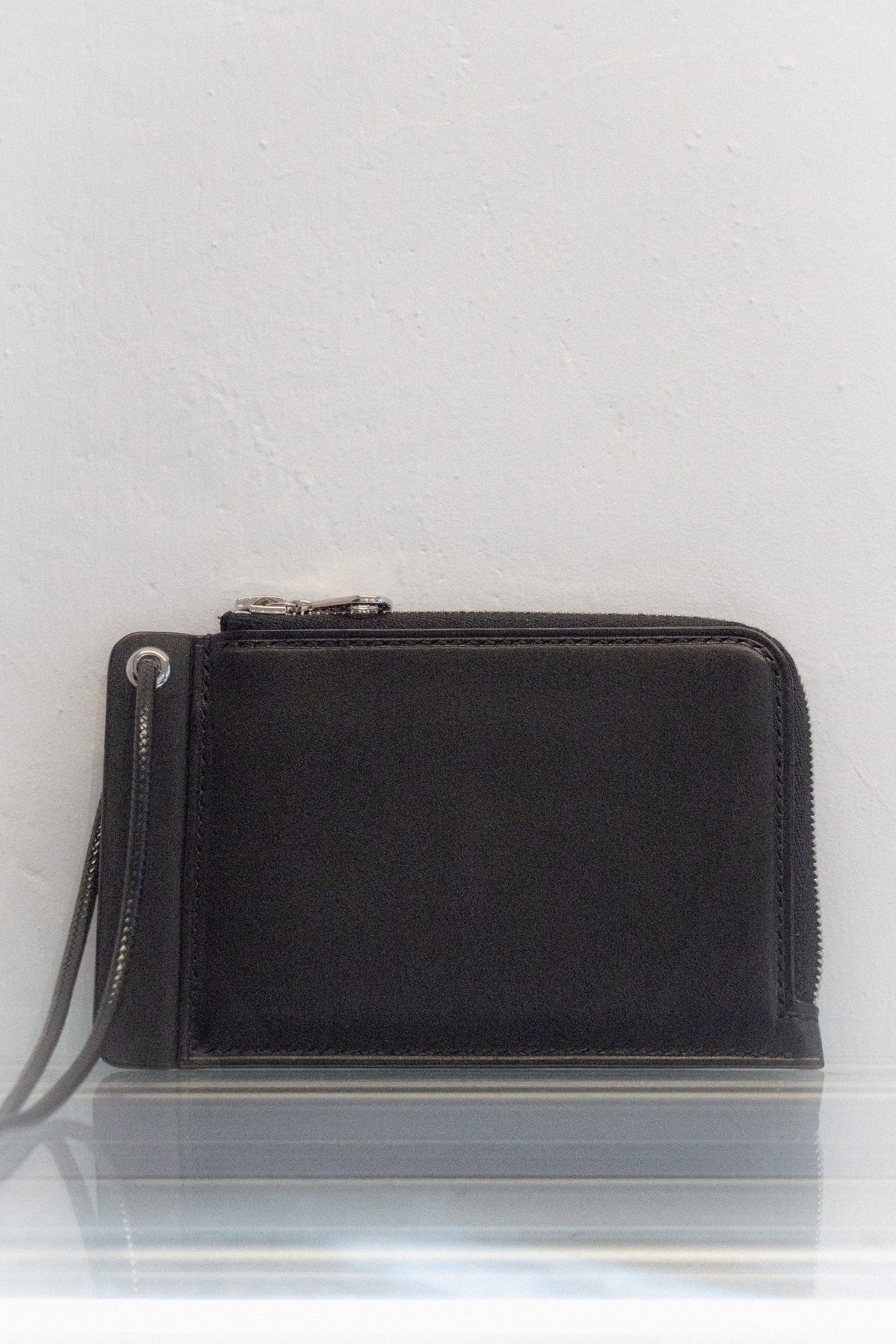 The leather zip wallet