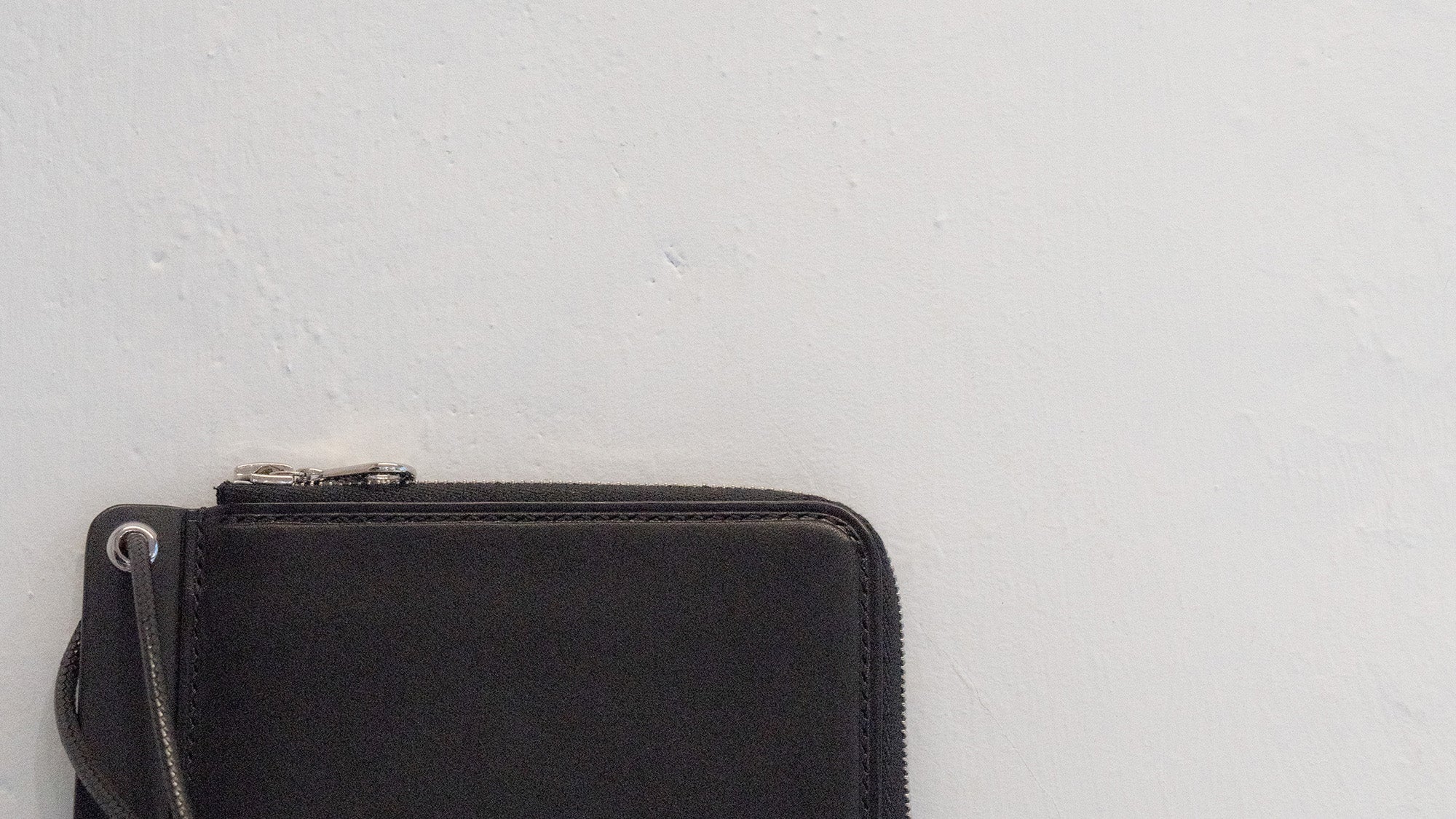 The leather zip wallet