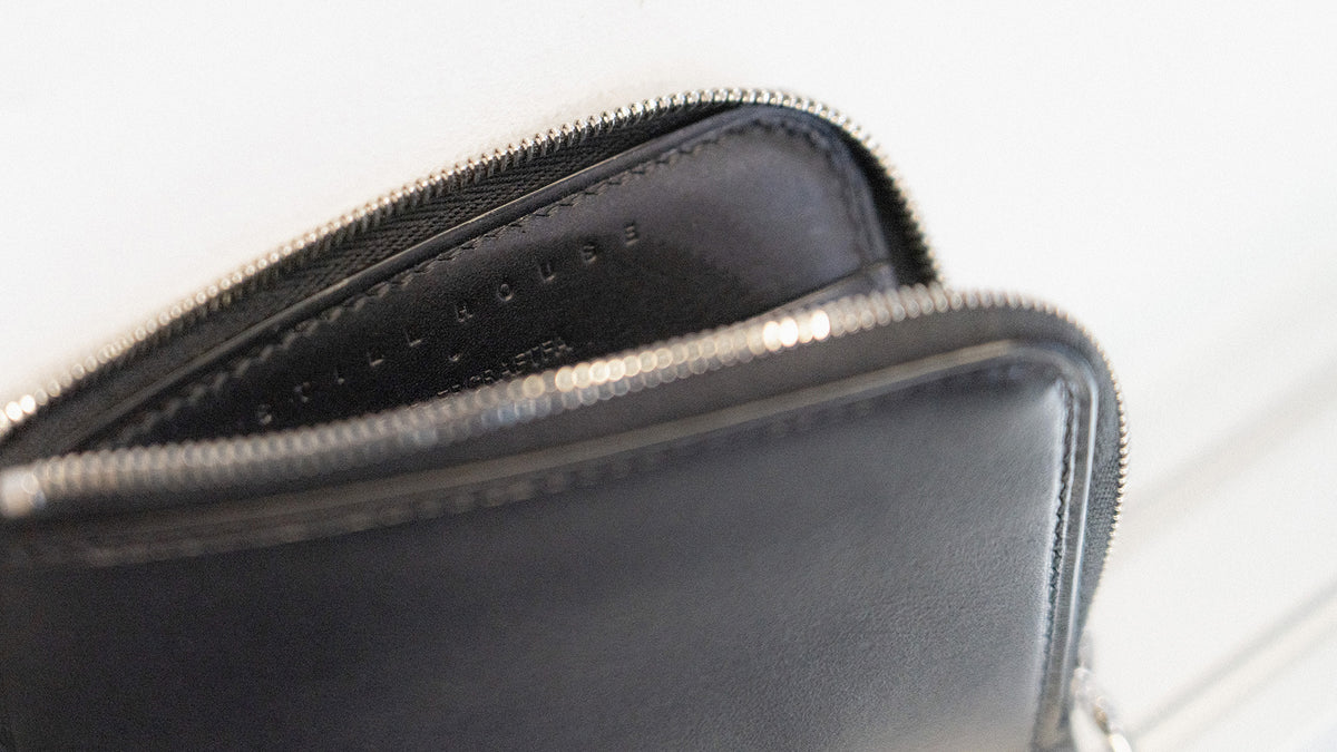 The leather zip wallet