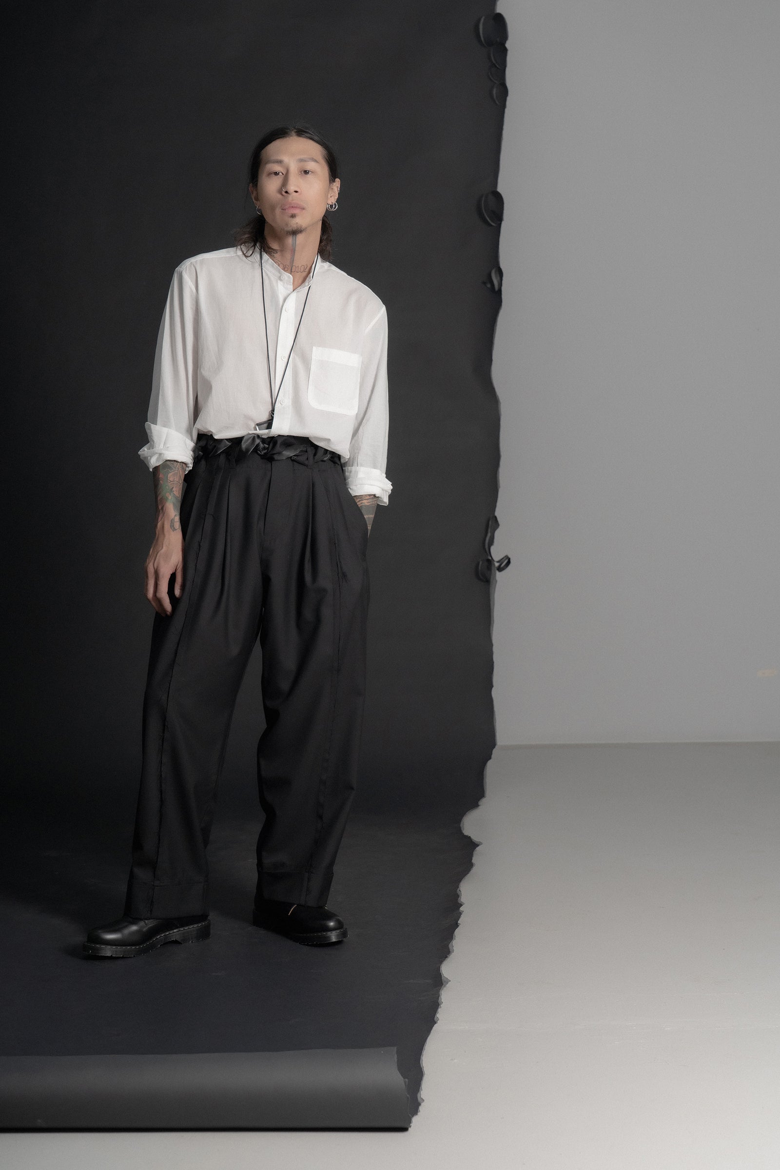 The Frayed Trousers - Black