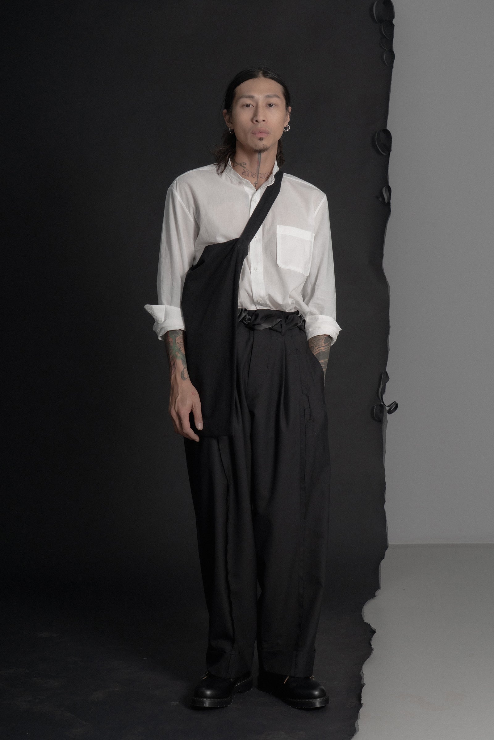 The Frayed Trousers - Black