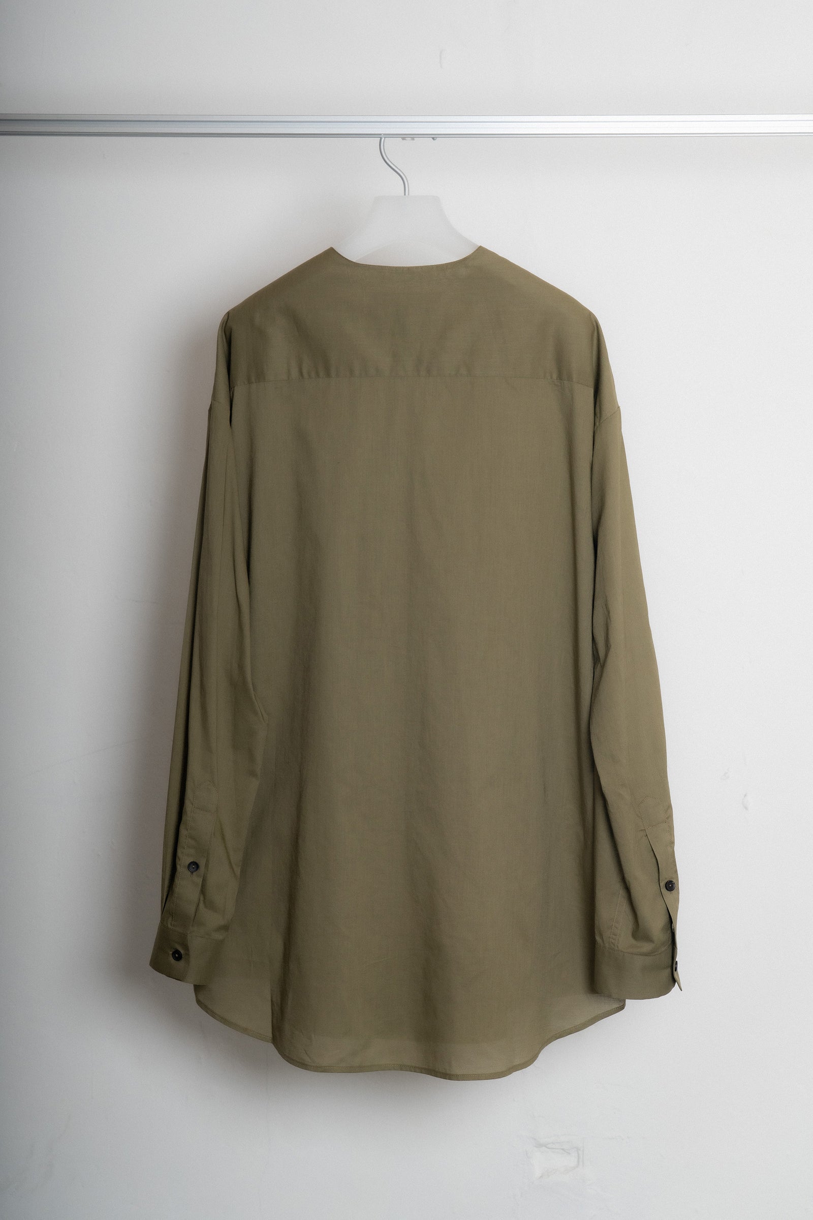 The Collarless Shirt - Olive