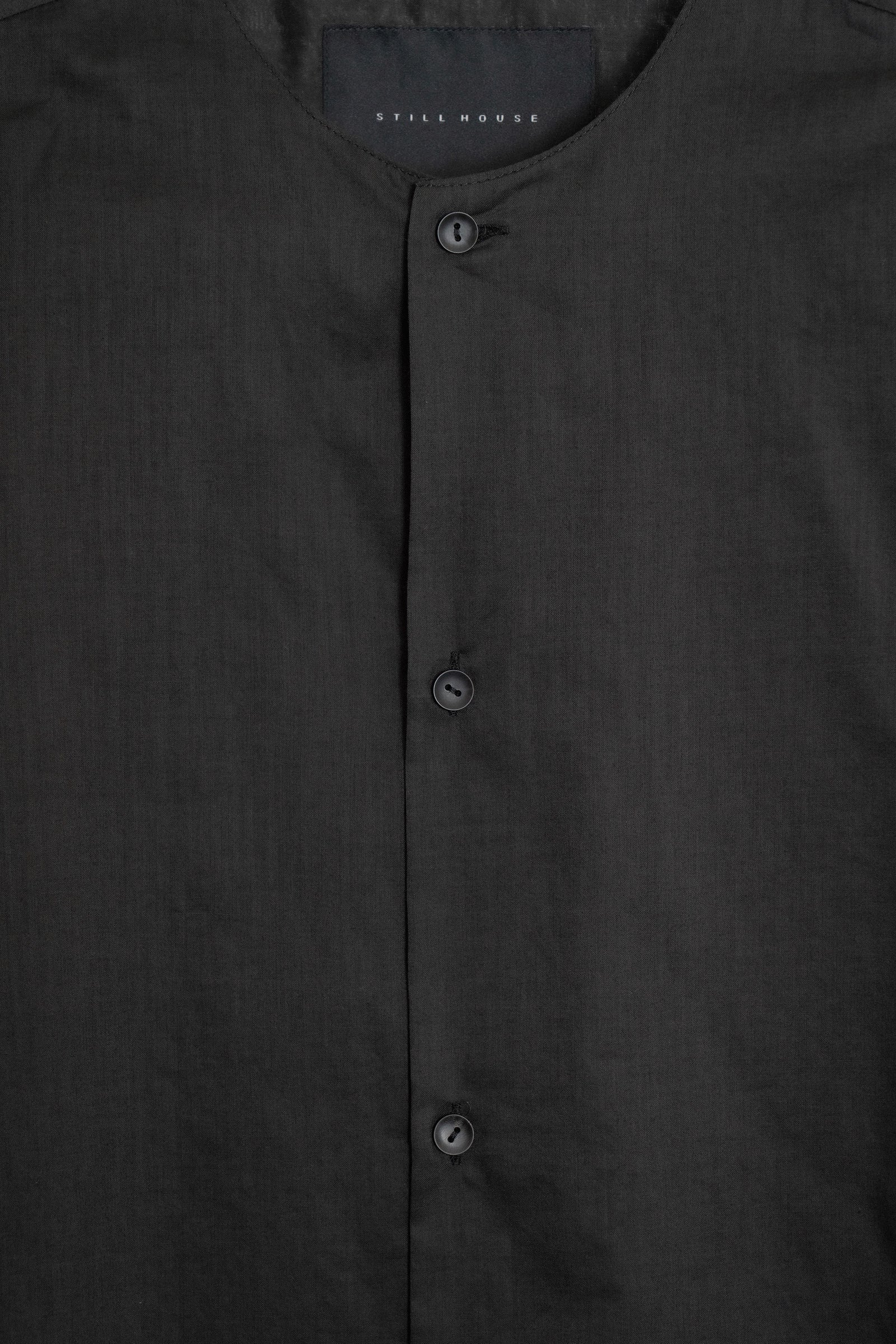 The Collarless Shirt - Black