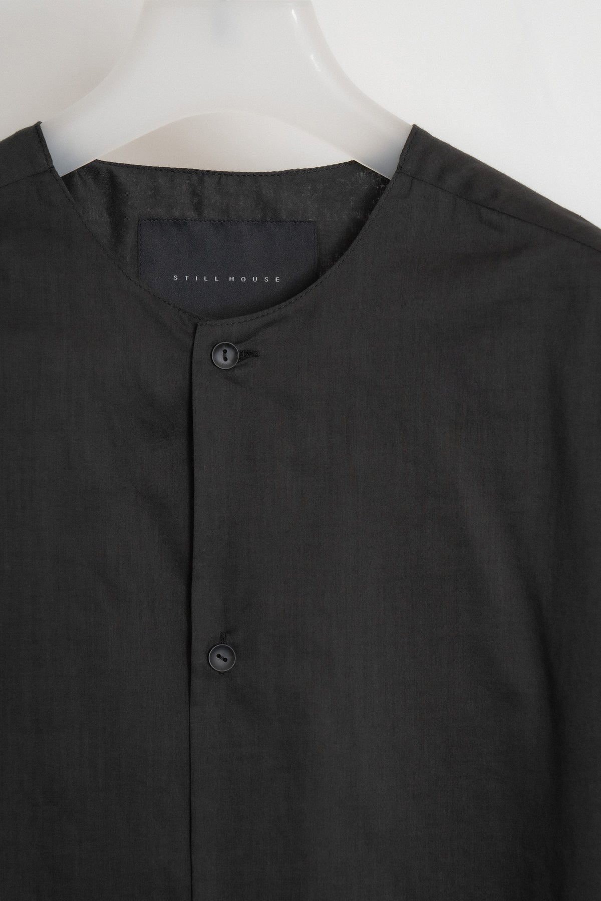 The Collarless Shirt - Black