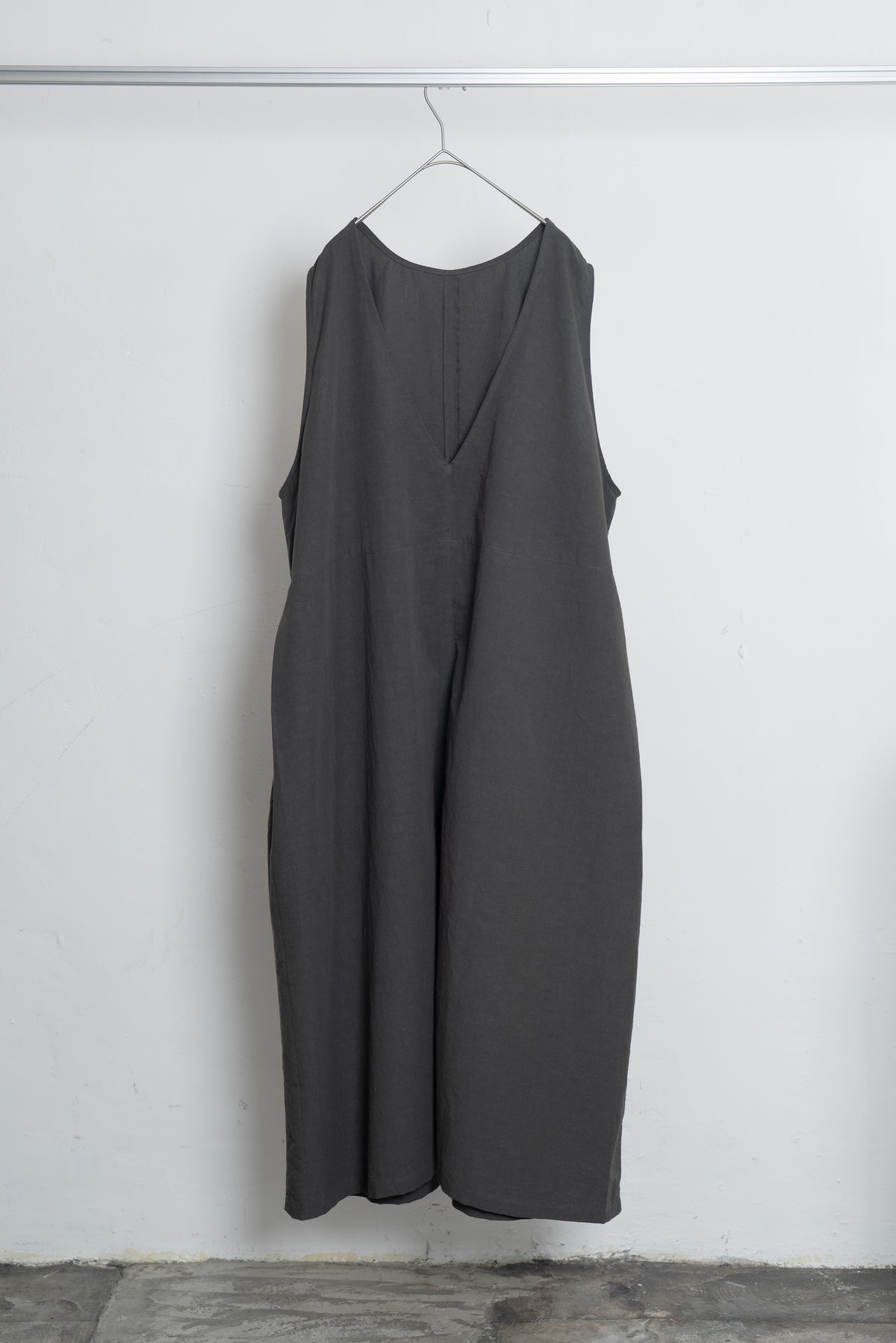 The Botanist Dress - Charcoal