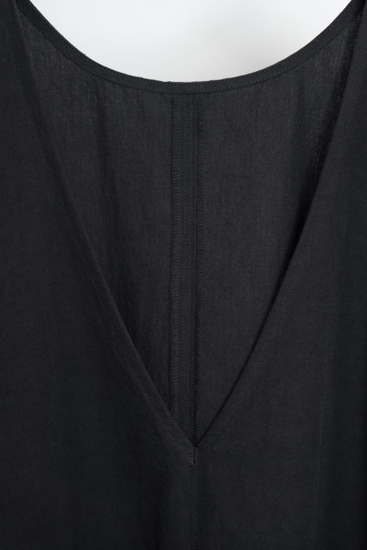 The Botanist Dress - Black