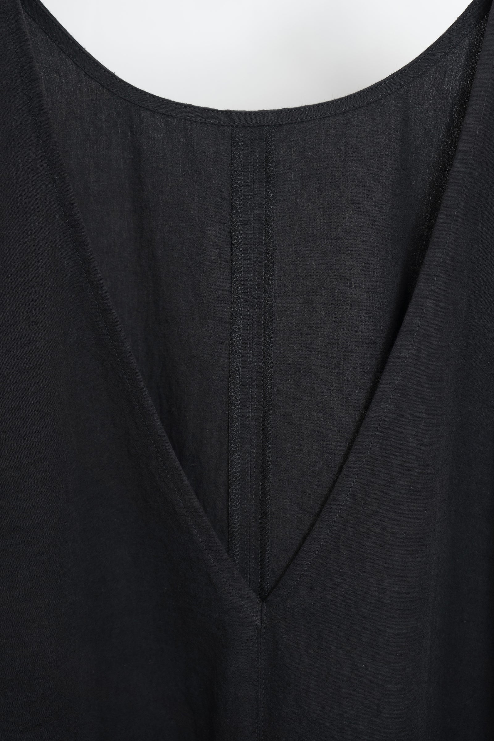 The Botanist Dress - Black
