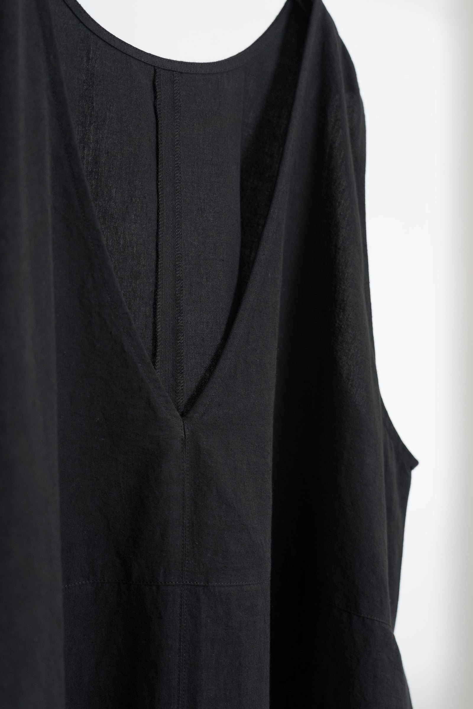 The Botanist Dress - Black