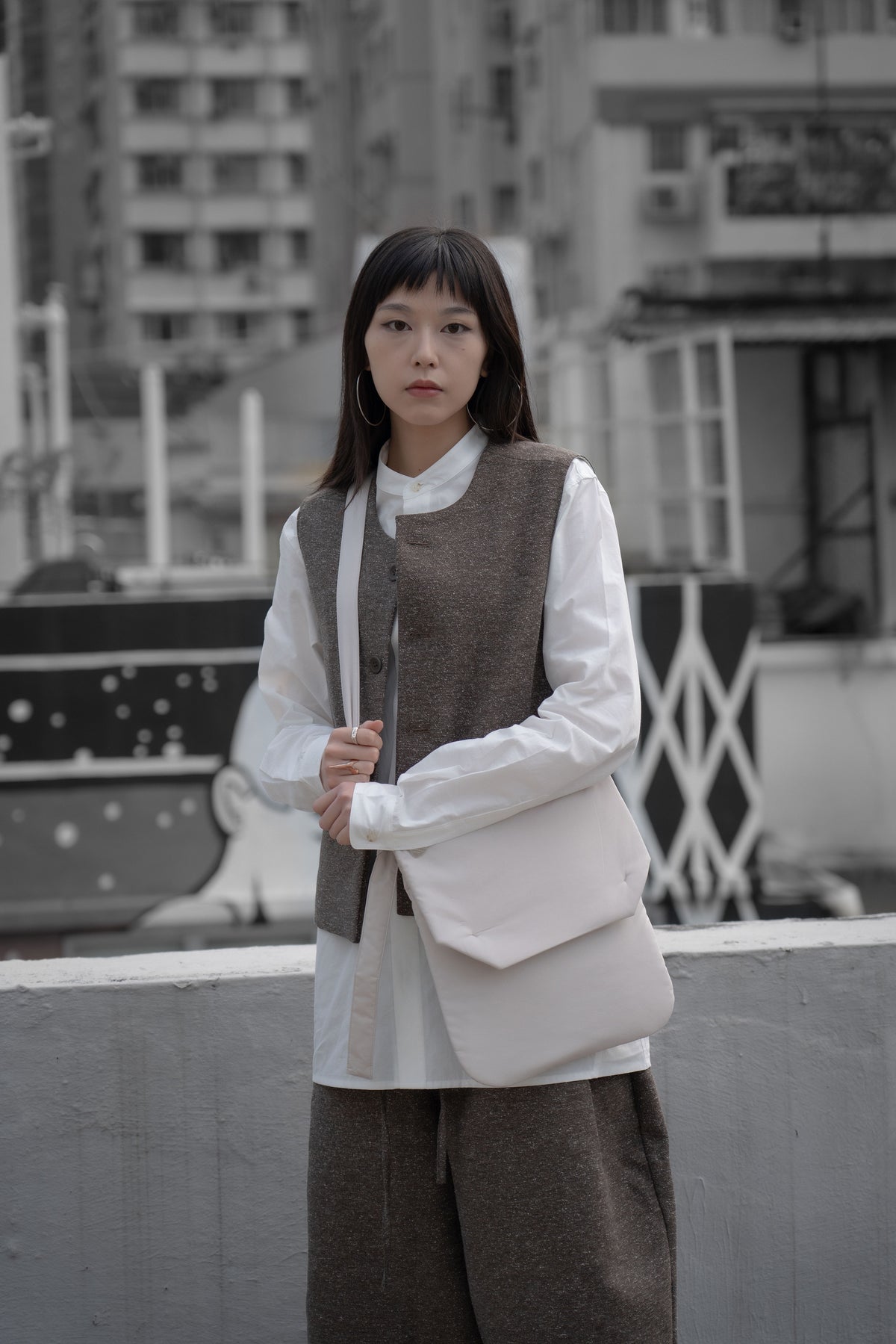 The Padded Pouch Bag- Beige