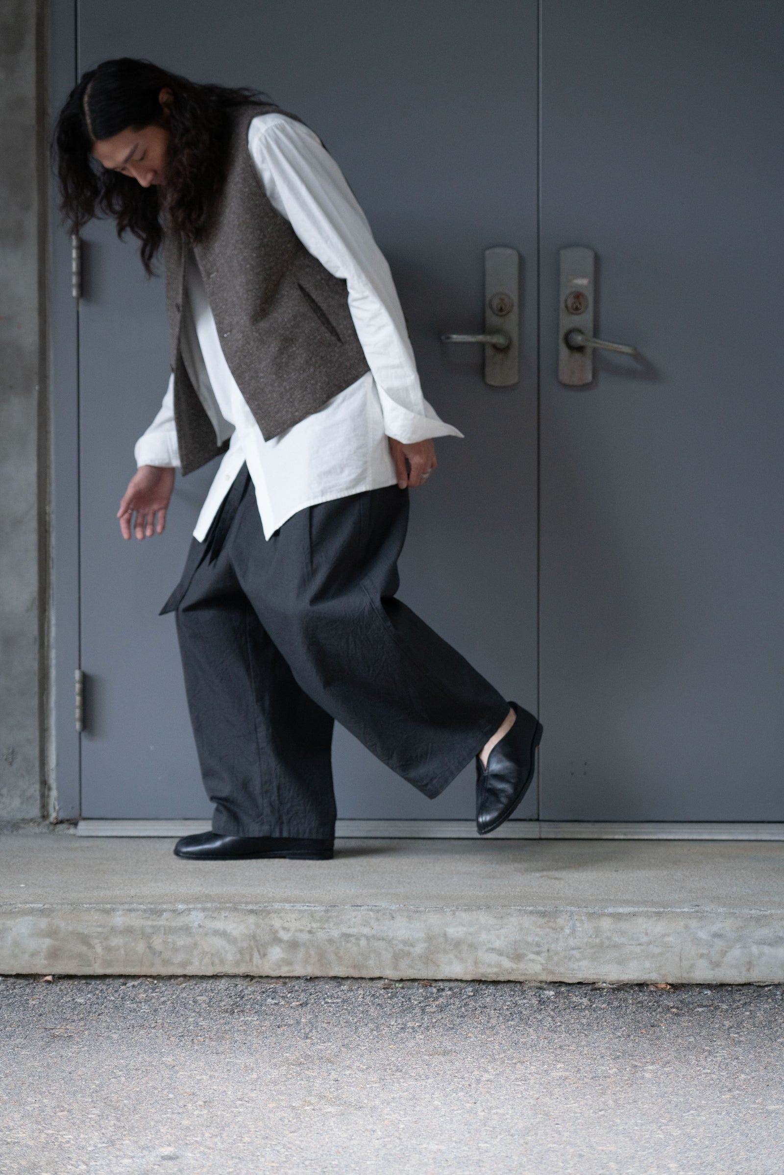 The Taichi Pants - Charcoal