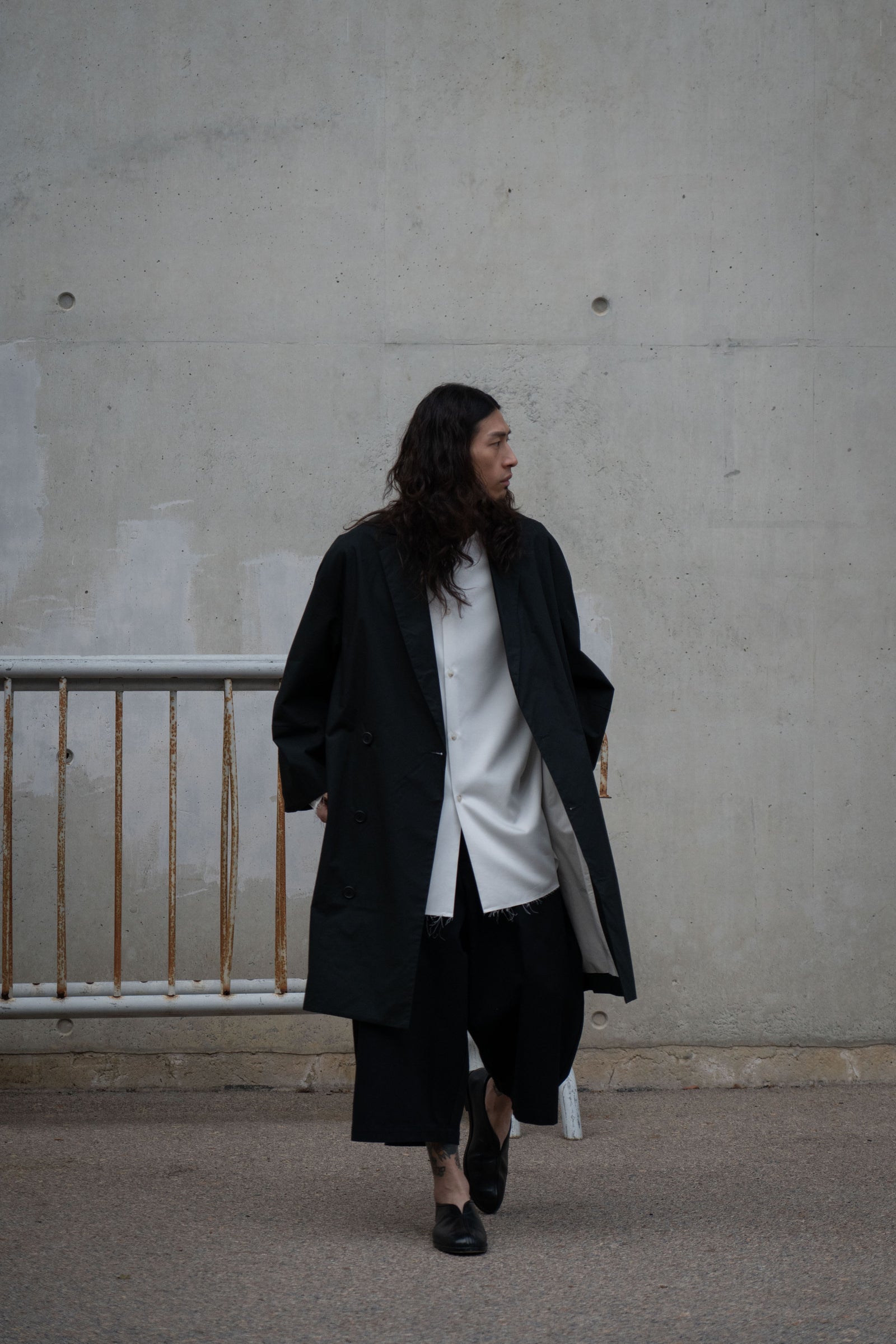 The Trench Coat - Black