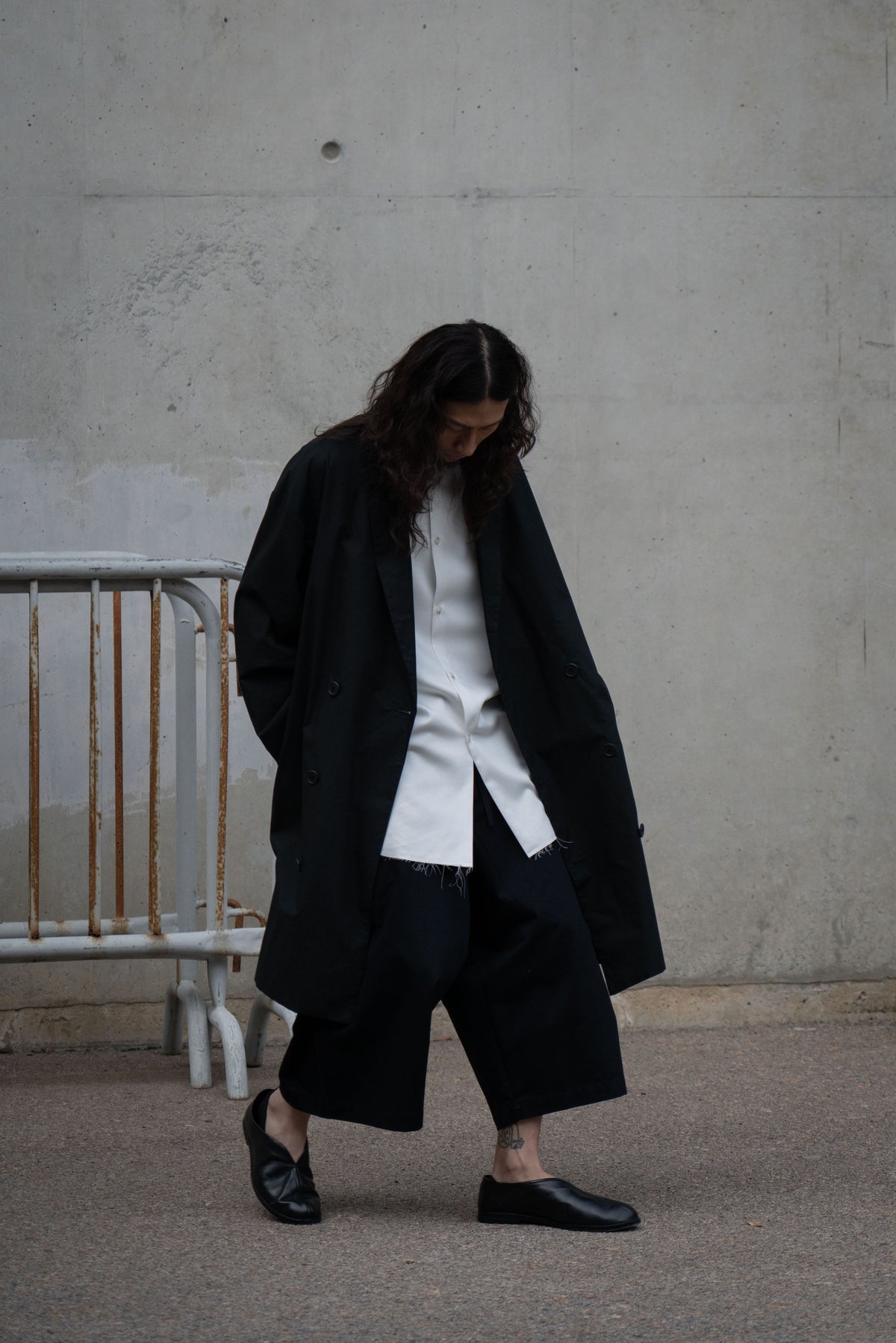 The Trench Coat - Black