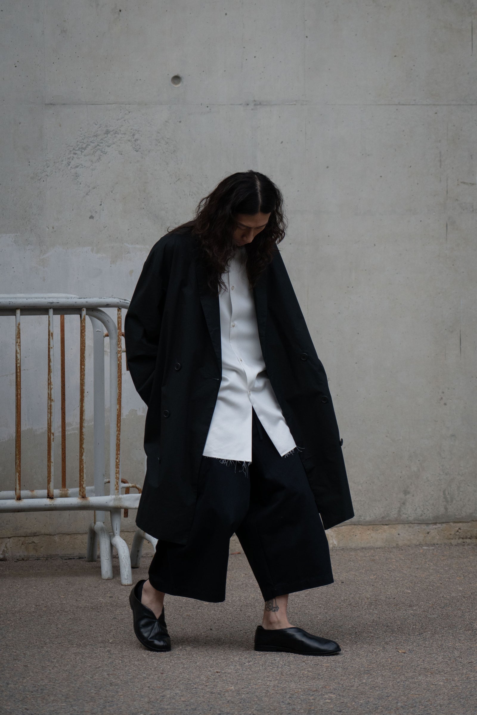 The Trench Coat - Black