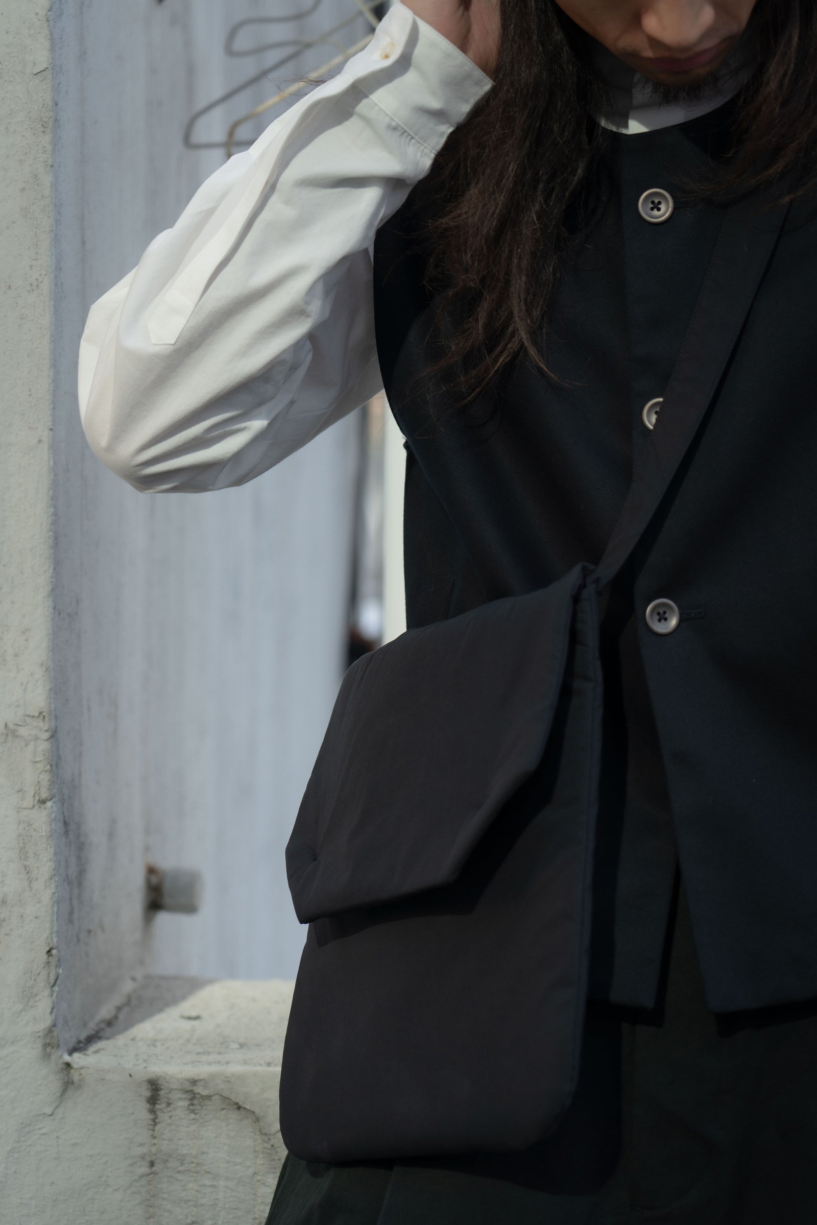 The Padded Pouch Bag- Black