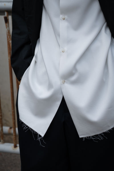 The Frayed Collarless Shirt - White