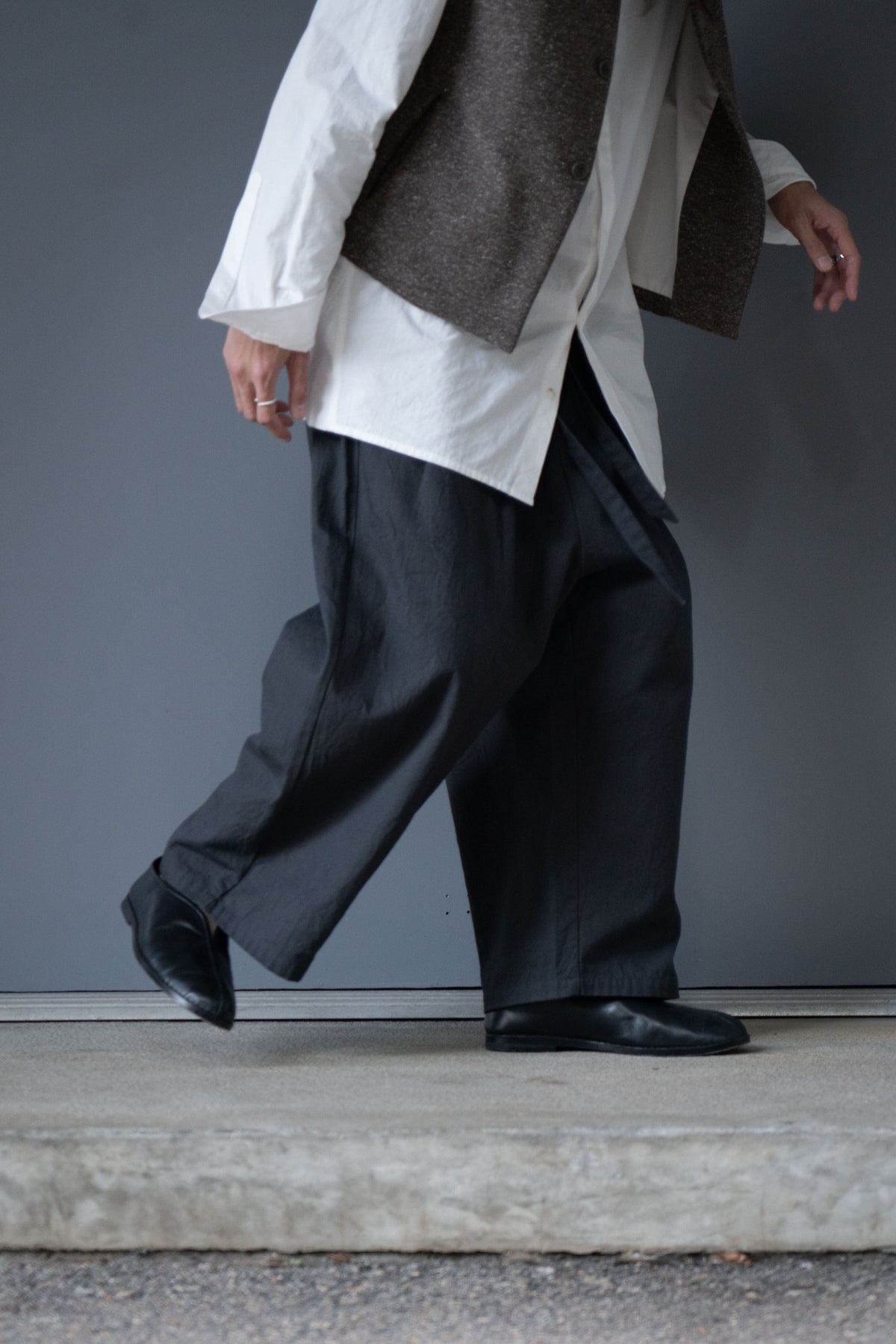 The Taichi Pants - Charcoal