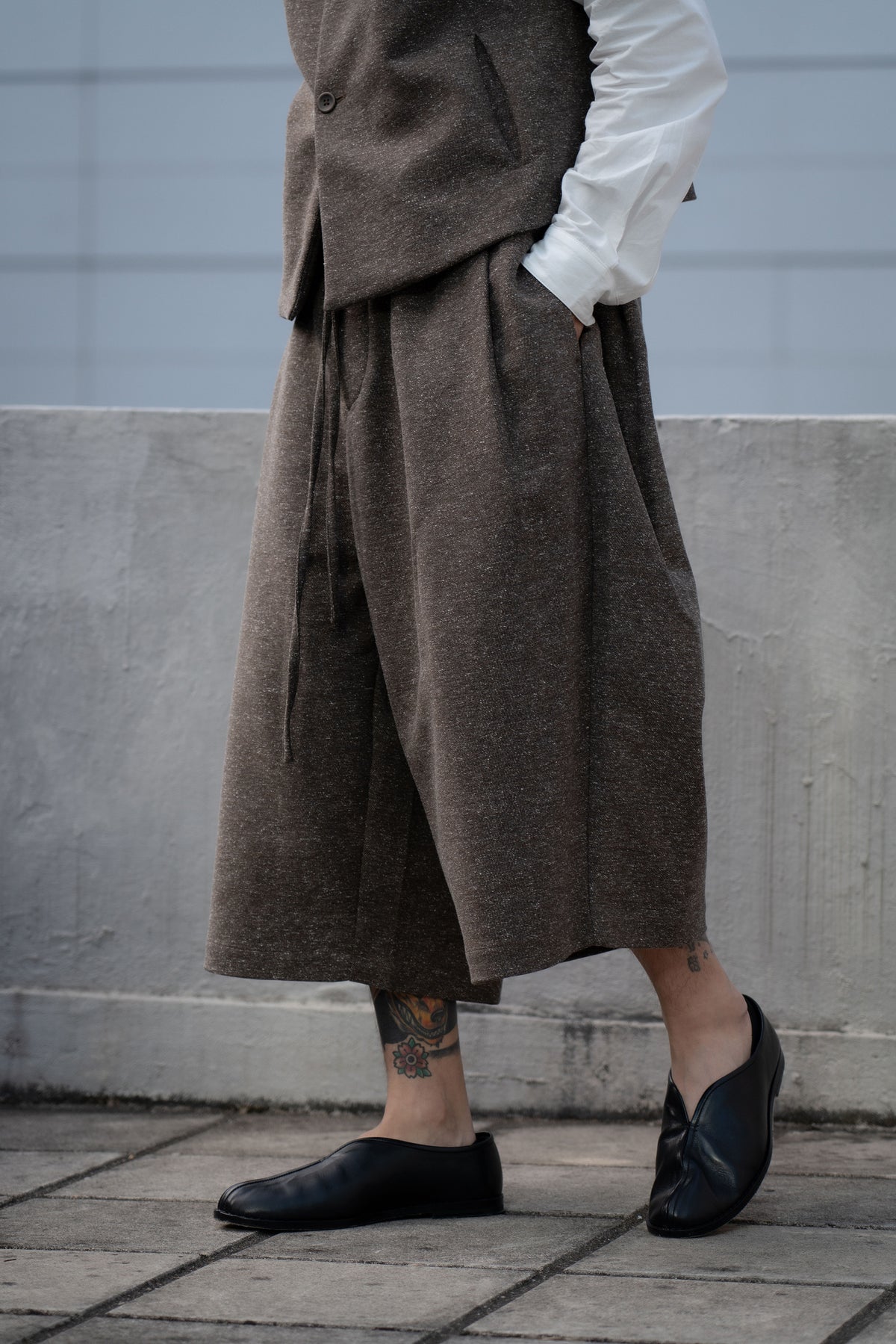 The Capri Pants - Dark Roasted Coffee