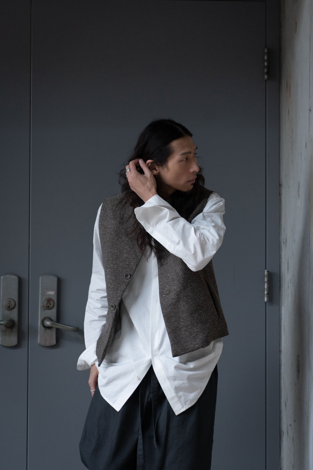 The Gardener Vest - Dark Roasted Coffee