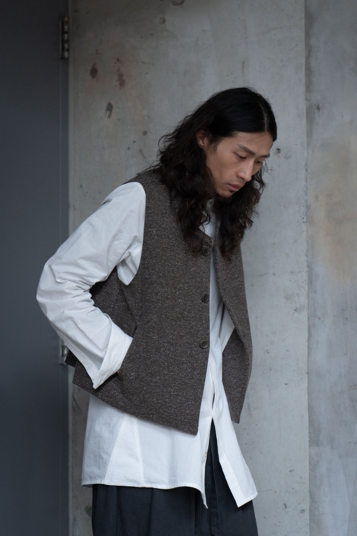 The Gardener Vest - Dark Roasted Coffee