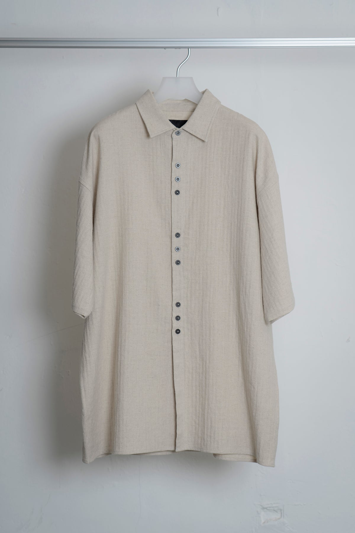 The Linen Capri Shirt - Ecru