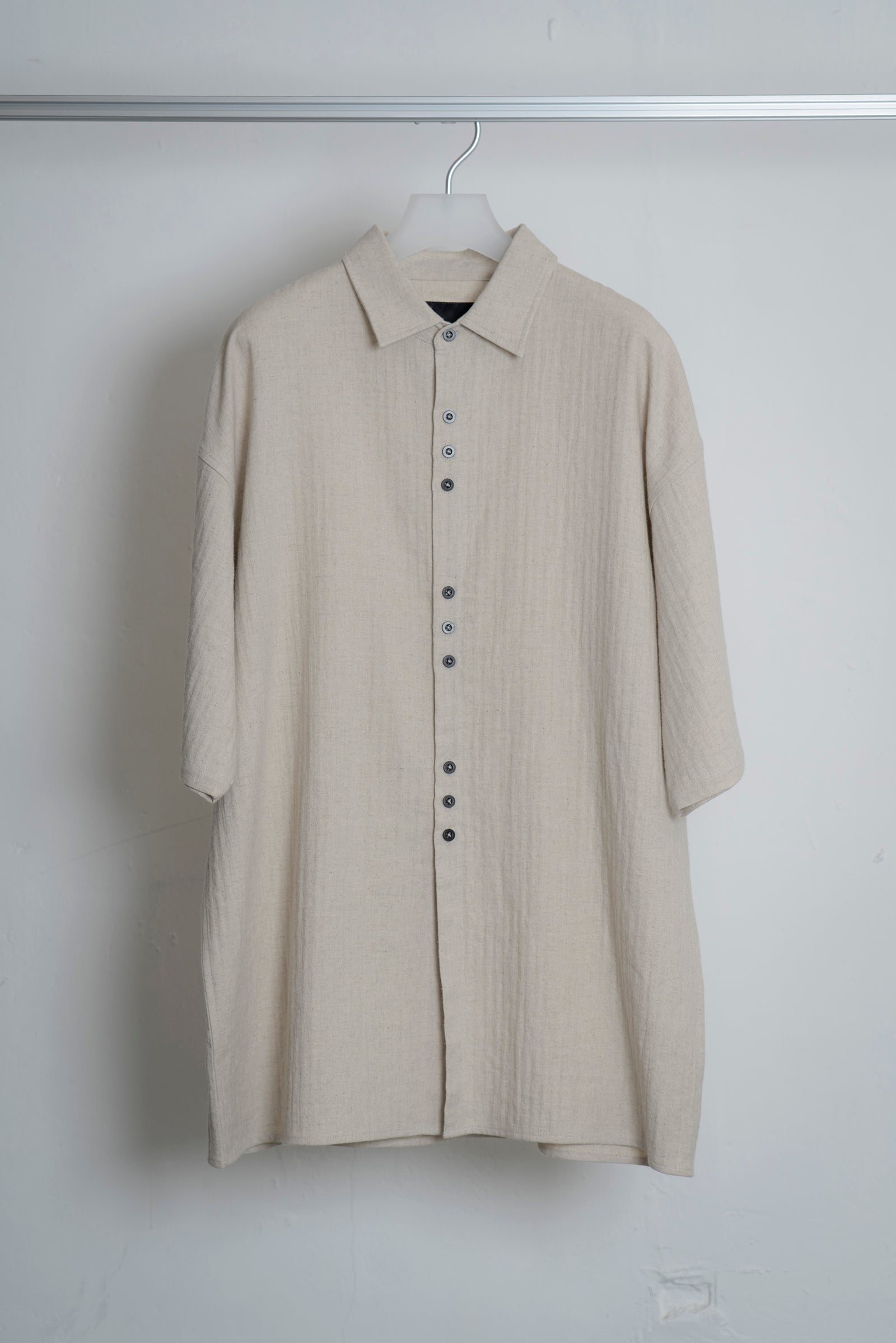 The Linen Capri Shirt - Ecru