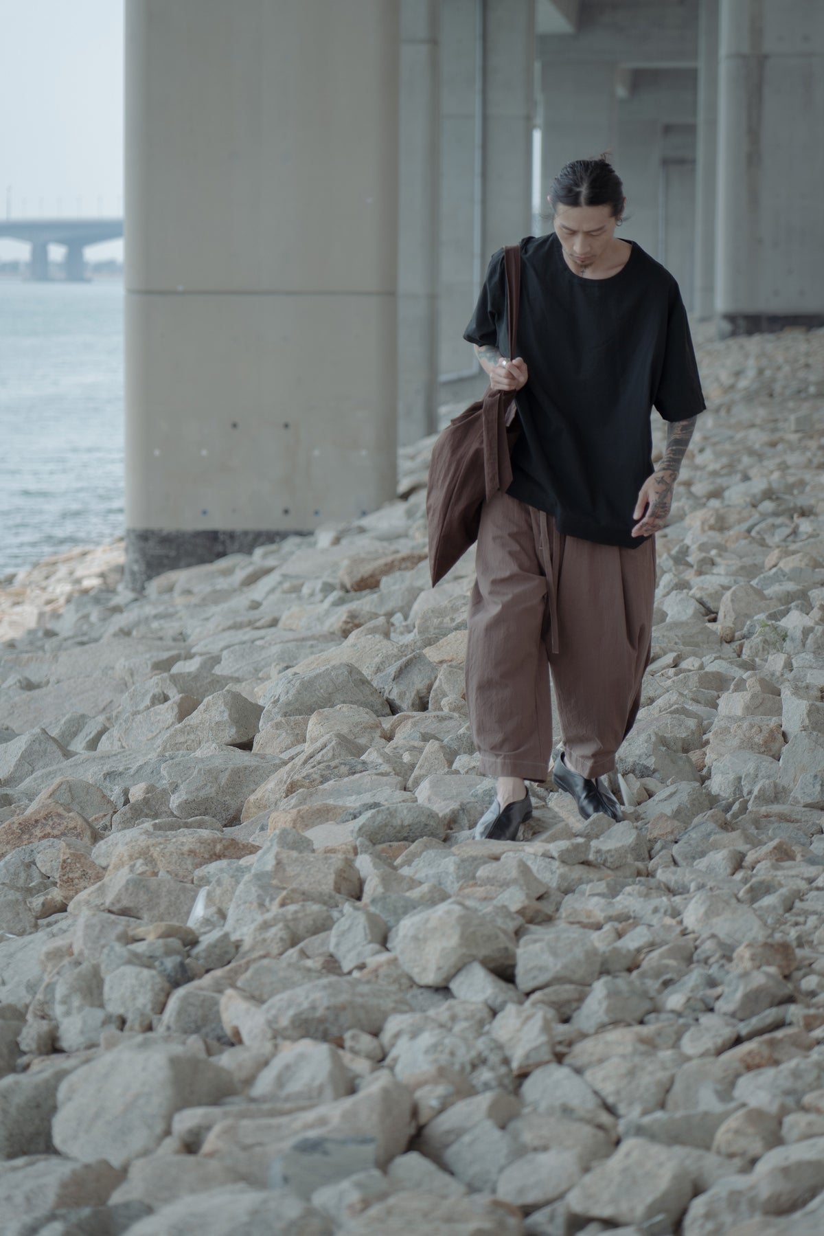 The Frayed Layer Top - Black